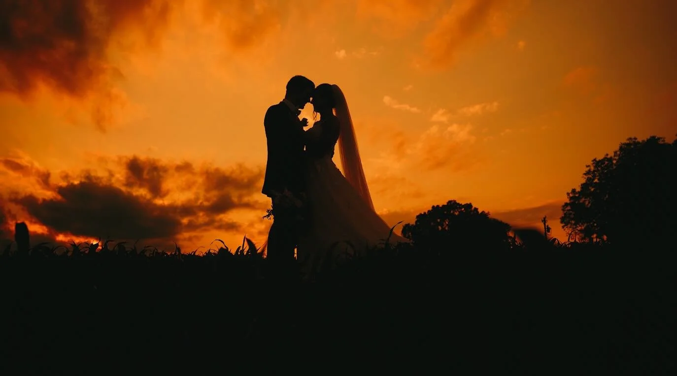 Some Luts make it so easy to fall inlove 😍❤️
Photo: @twobecomeone.us 
Venue: @legacyatgregorydowns 

#adobepremierepro