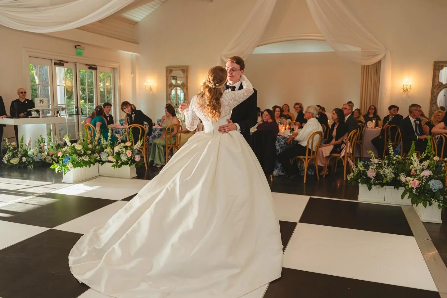 Allie &amp; Austin ✨ 
They&rsquo;re in Greece, celebrating love that lasts forever 
&amp; we&rsquo;re here ogling their special day

Photo &amp; video: @twobecomeone.us 
Venue: @merrimonwynne 
DJ: @martynightengaledj 
Florals: @floralsbyheritage