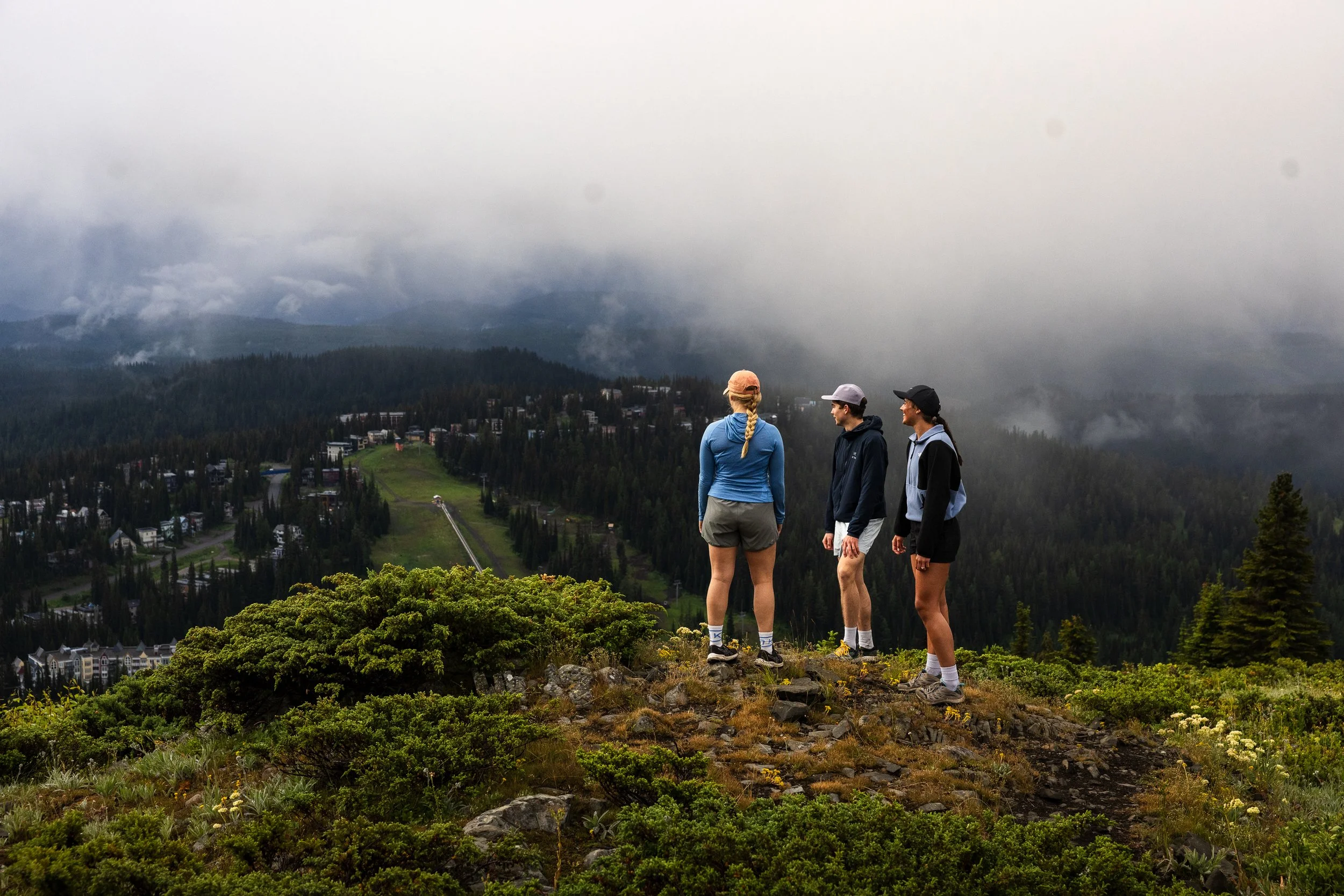 MathewWanbonPhoto_Silverstar_Matilda-Owen-Kelsey_hike-15.jpg