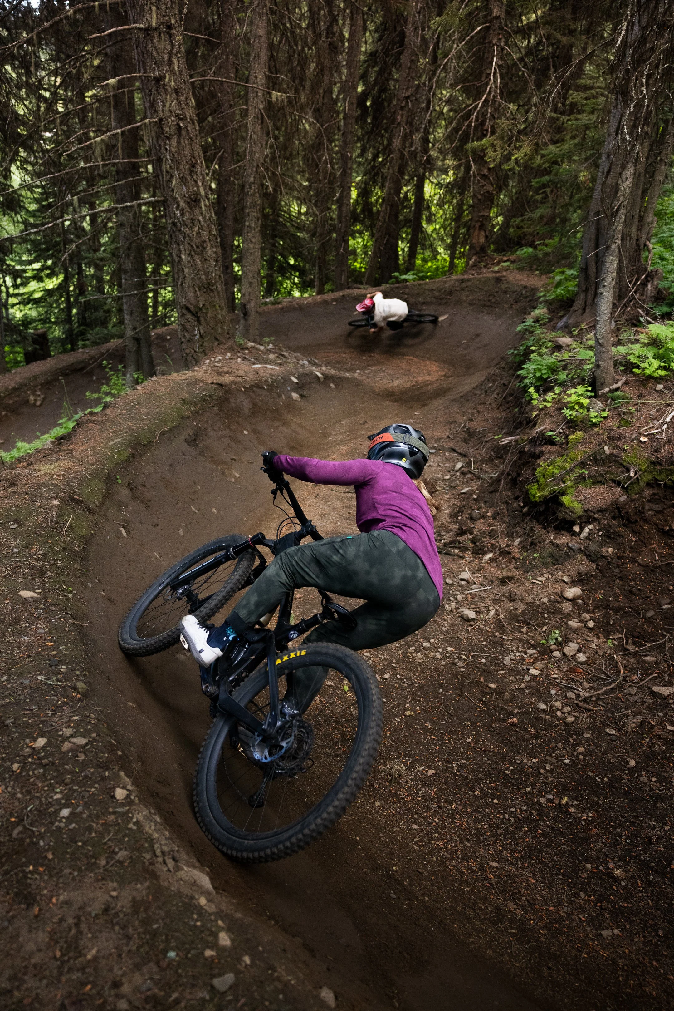 MathewWanbonPhoto_Silverstar_Sabina-Eric_bikepark-1.jpg