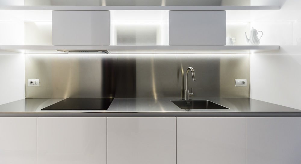 DESIGN-KÜCHEN FÜR KLEINE RÄUME, ENTDECKEN SIE DIE LÖSUNGEN VON RiFRA