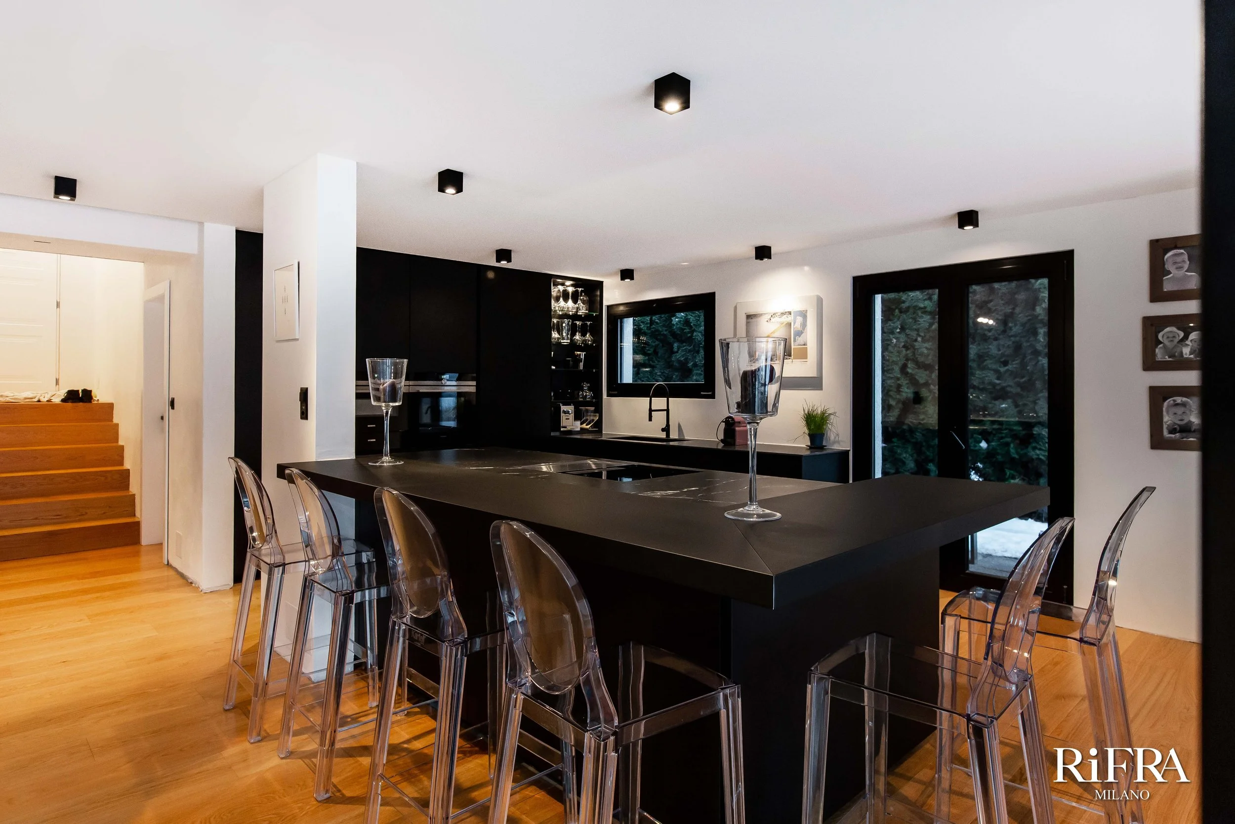 Élégance et raffinement : la cuisine ONE de RiFRA conquiert le Canton du Valais en Suisse