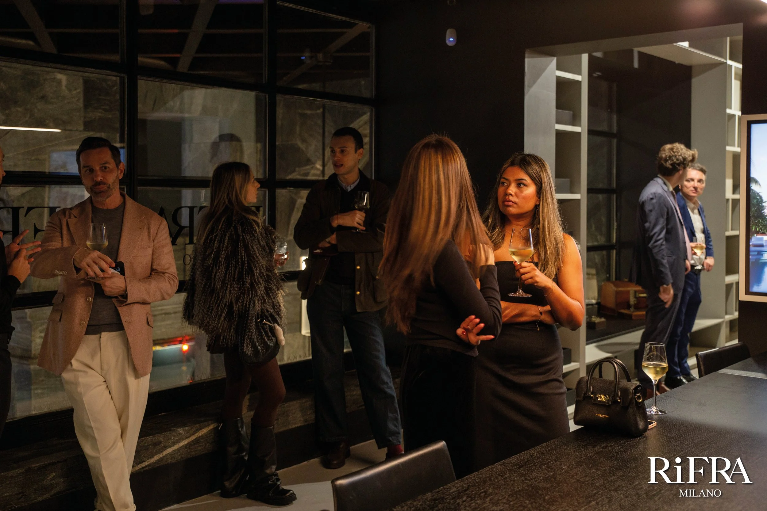 Inauguration du nouveau Showroom RiFRA au Corso Matteotti 1 – La Maison RiFRA prend vie à Milan