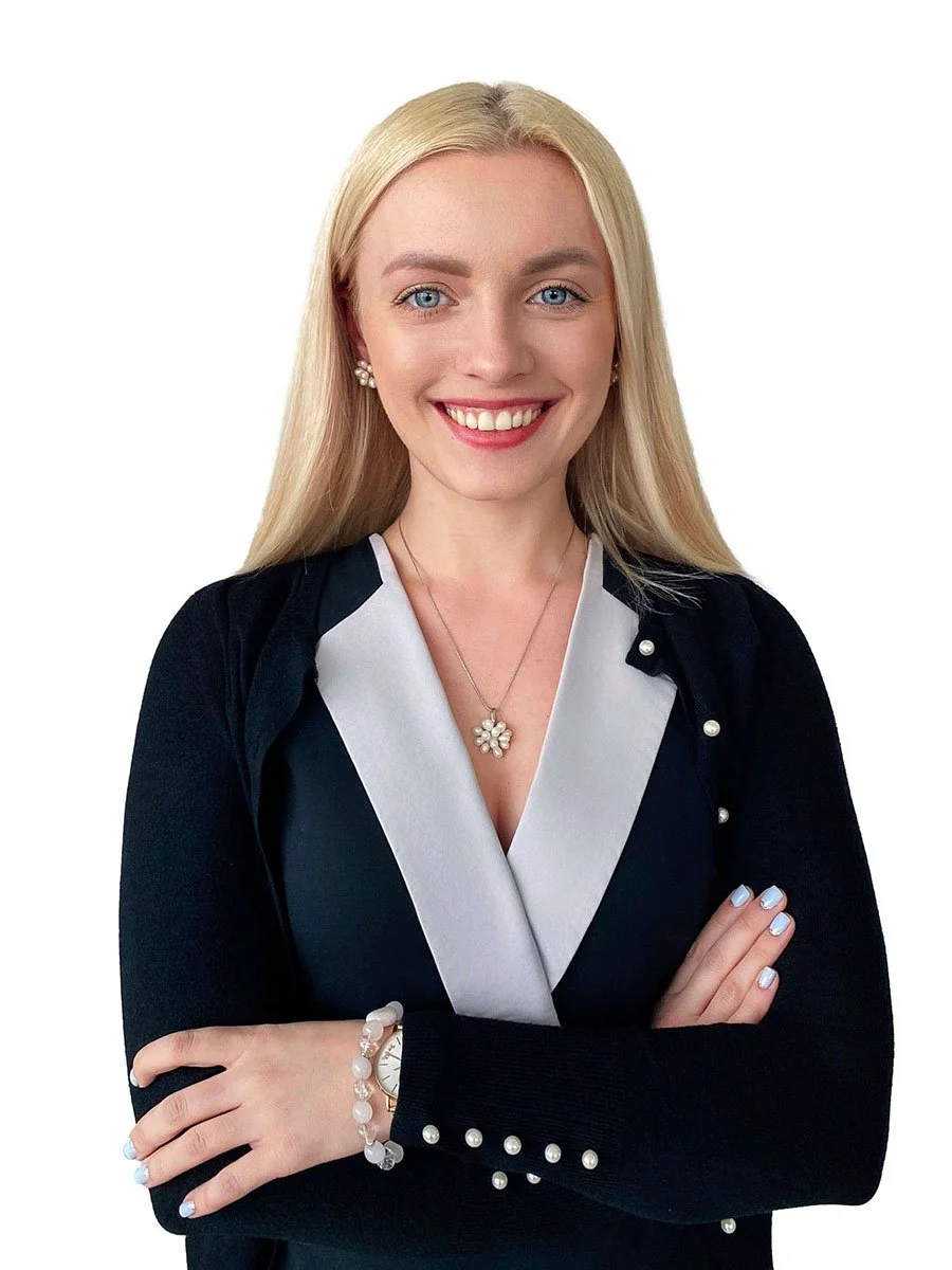 Remote team headshot in Mountain View — live virtual session with unified background, LinkedIn-ready portrait.