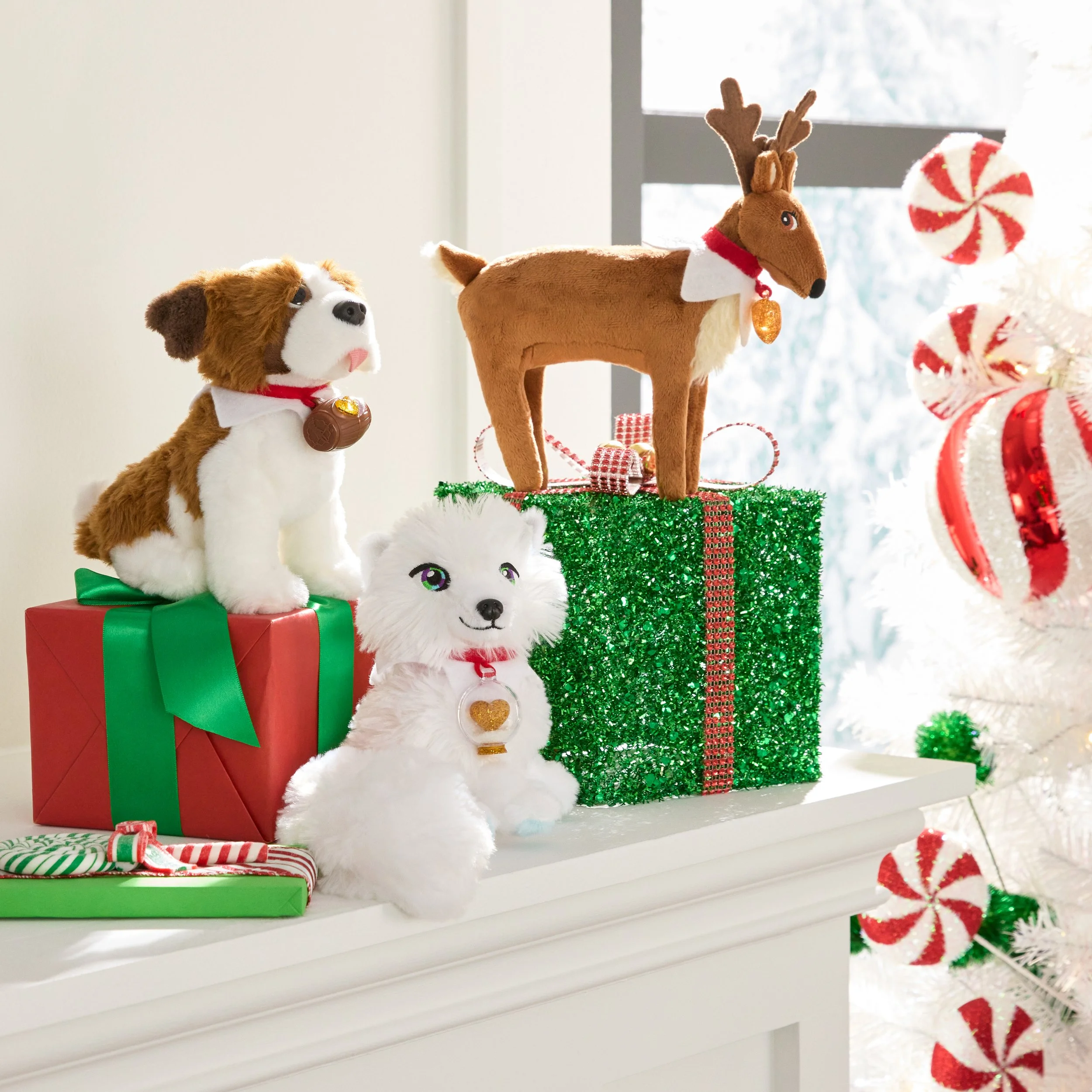 FY24Q4_CC_LR_ElfontheShelf_ElfPets.jpg