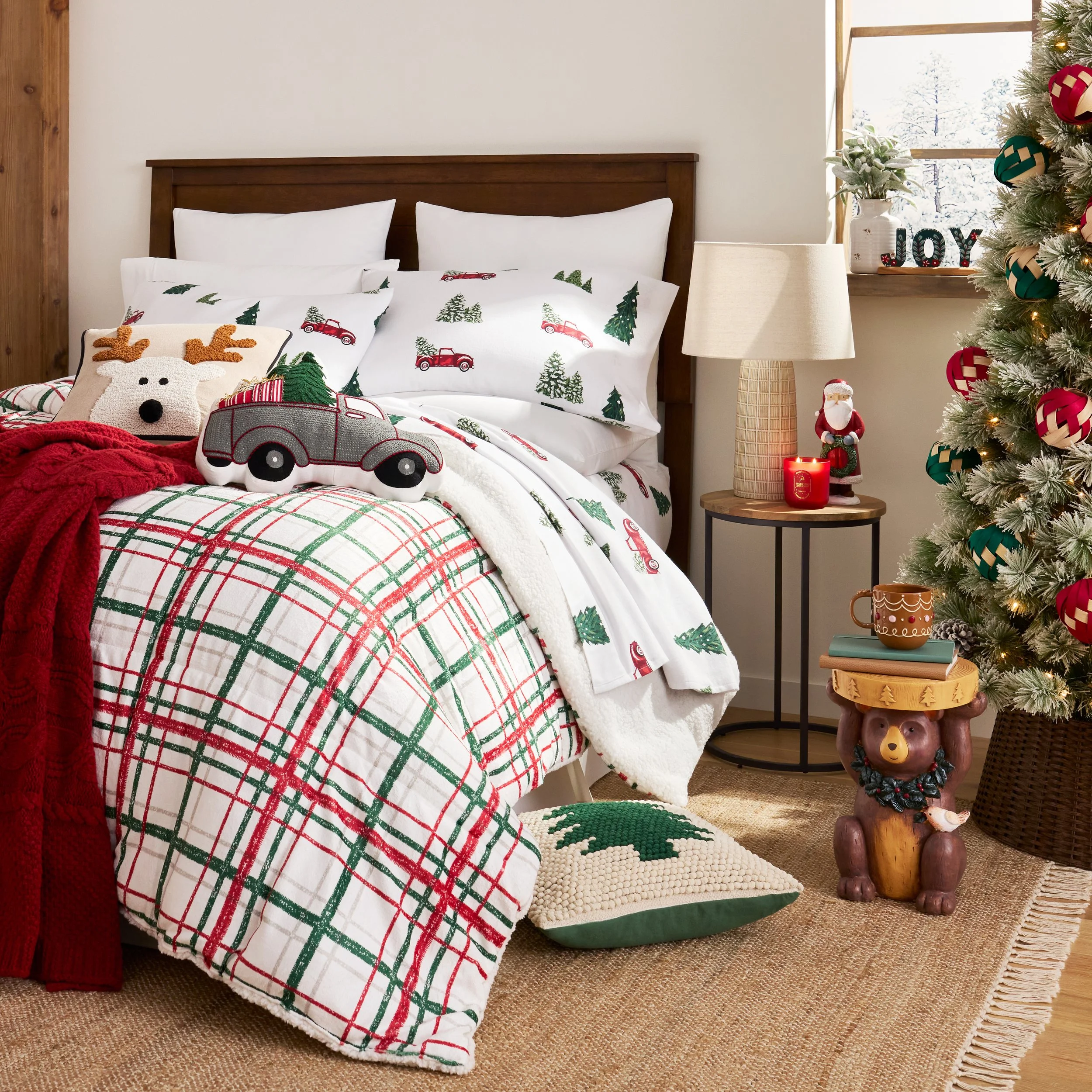 FY25Q4_Christmas_Bedding_SQ.jpg