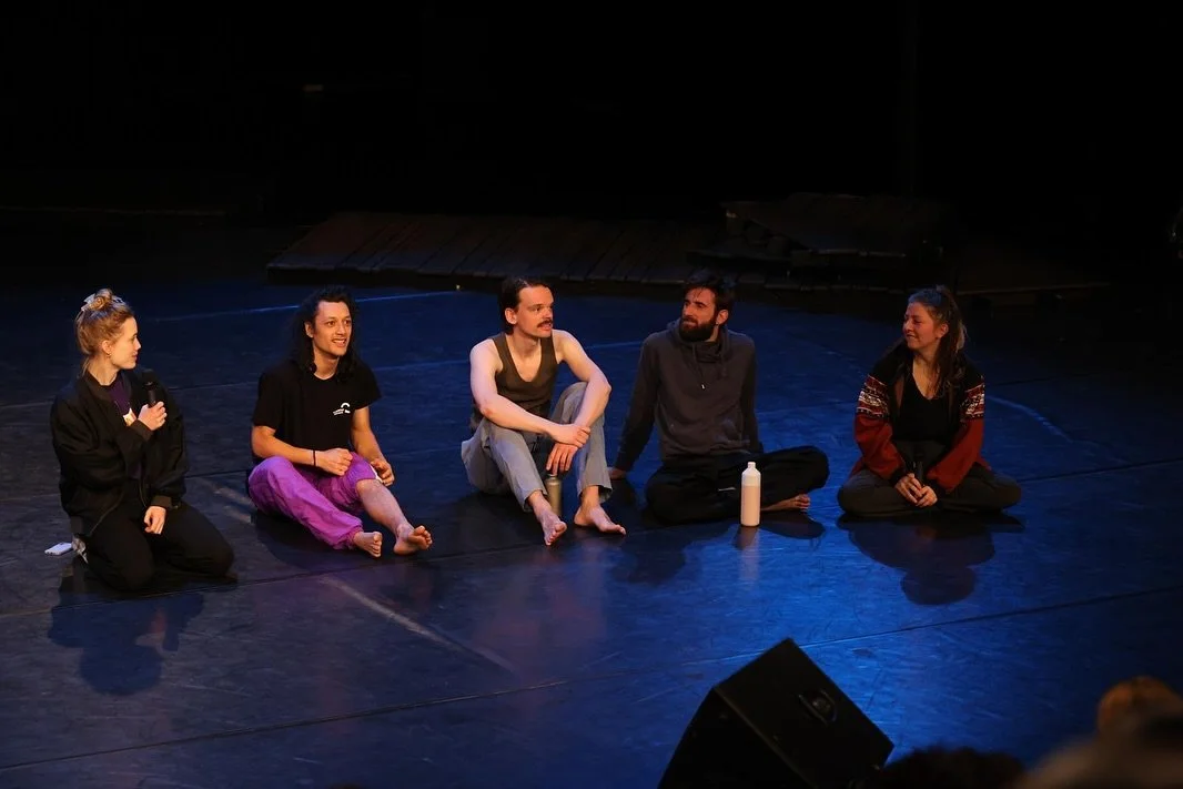 ✨ Thrilled to have been part of @purpletanzfestival  for young audiences! ✨
As part of the festival, I had the incredible opportunity to lead preparatory and follow-up workshops for school classes&mdash;from elementary to secondary school&mdash;helpi