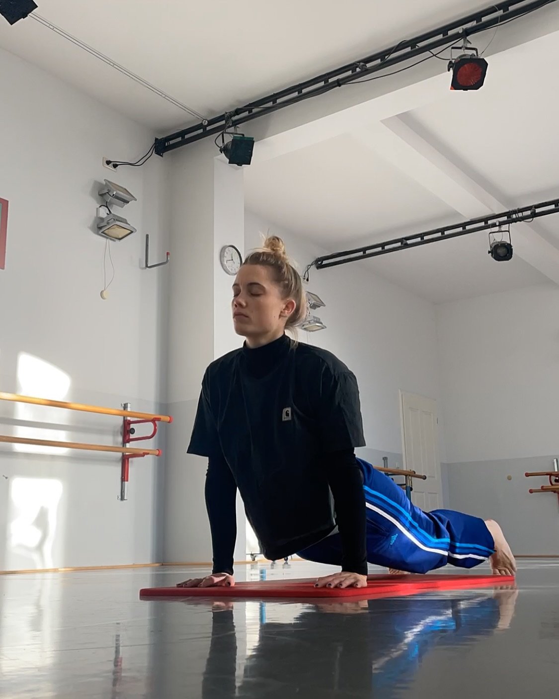 2024. Photo Recap. Part 1. 

#2024 #life #love #moments #memories #friends #danceartist #berlin #berlindance #danceteacher #artist #photorecap #thankful