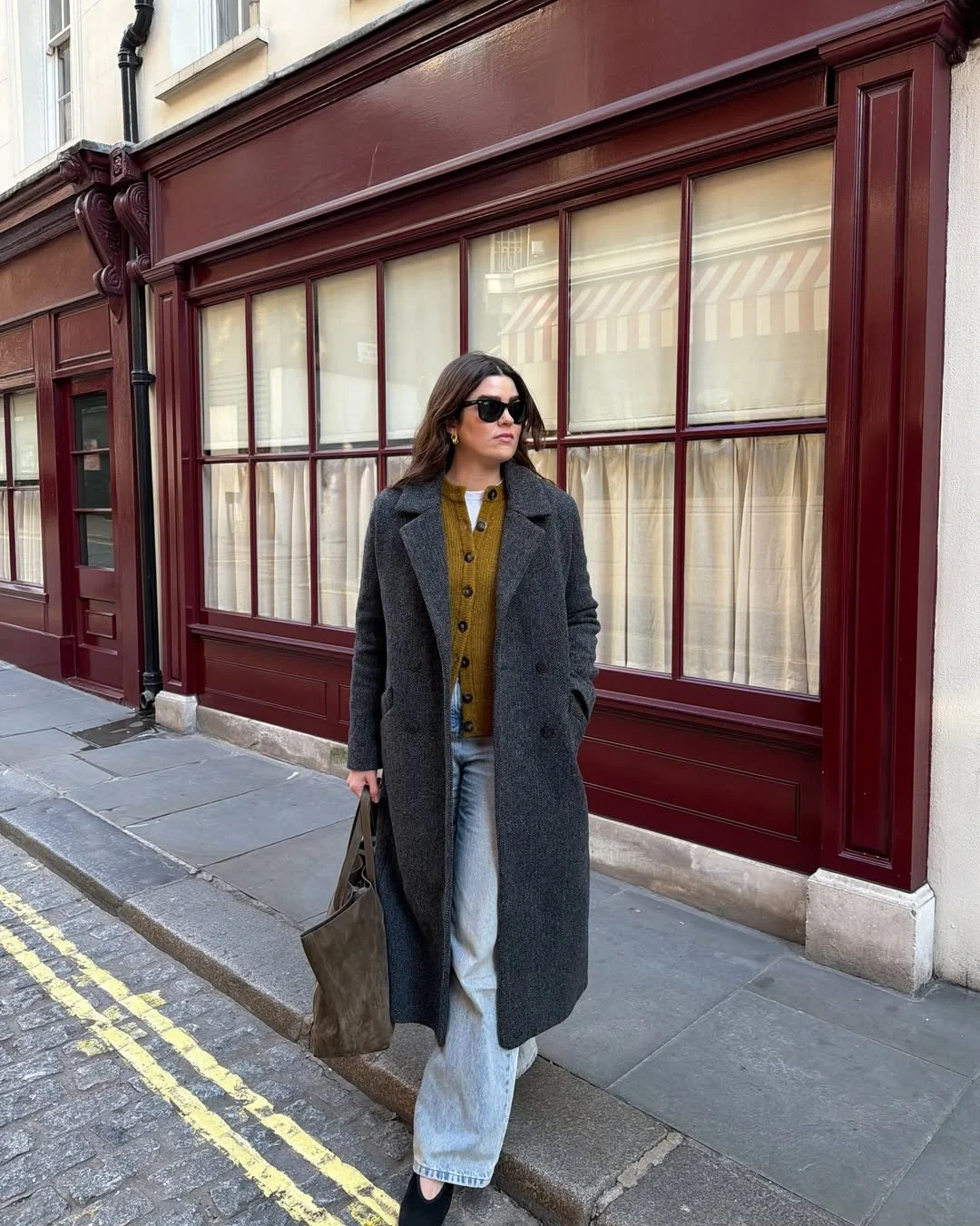 Sezane AD  |  iPhone