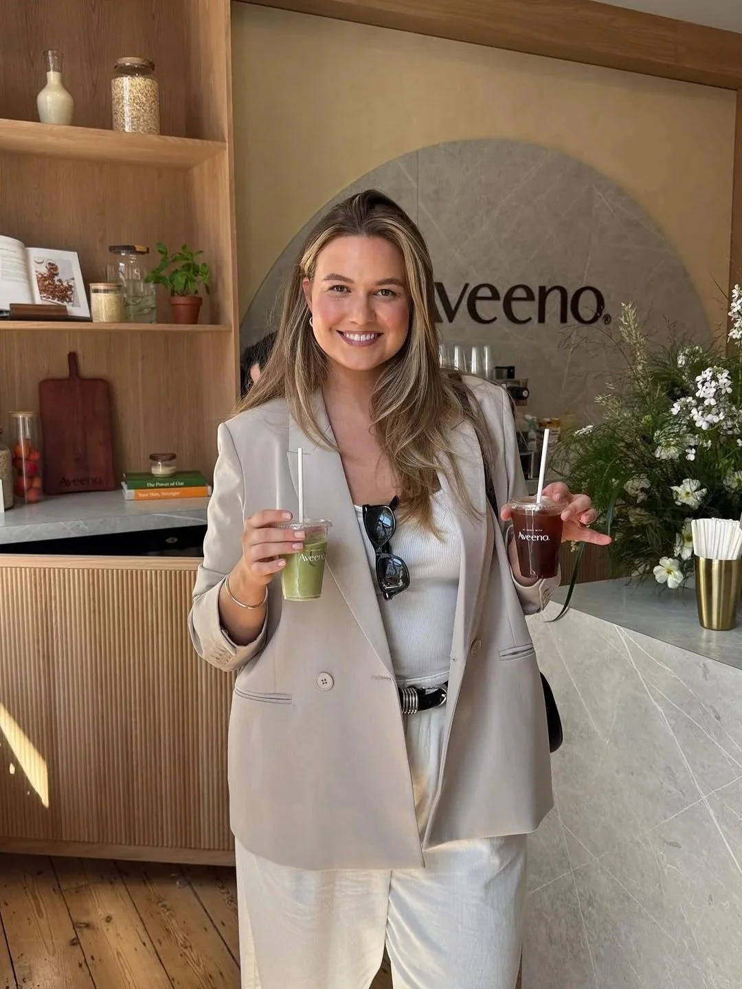 Aveeno Townhouse Pop Up  |  Watch the Reel