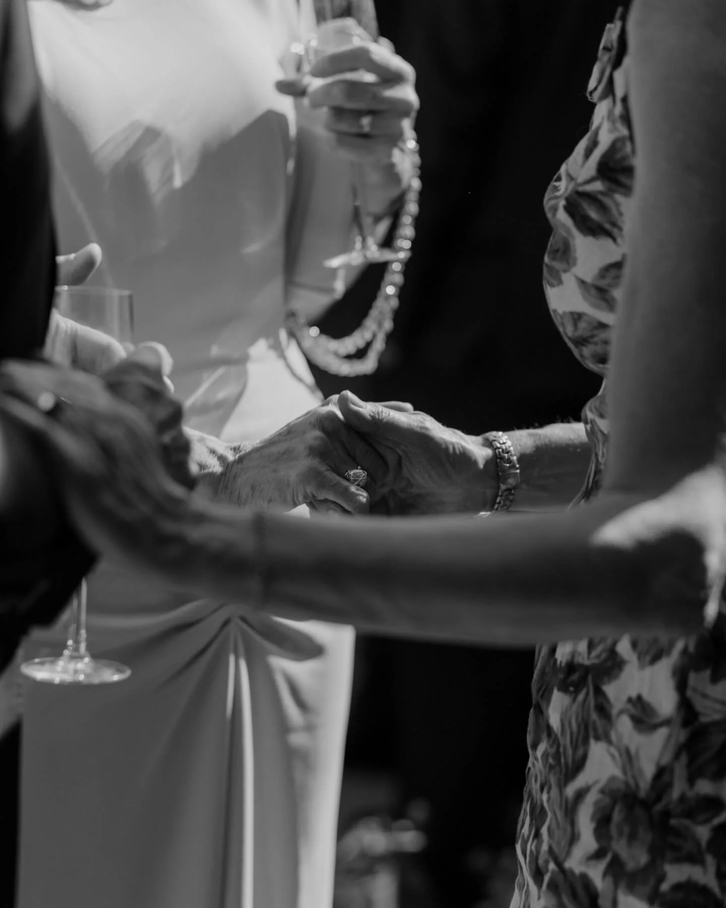 Reception drinks are a key part of the day and, when planned well, they work beautifully for both atmosphere and photographs.

Keep group photos short and intentional. Around eight to ten groupings is ideal. It keeps things moving, avoids long interr