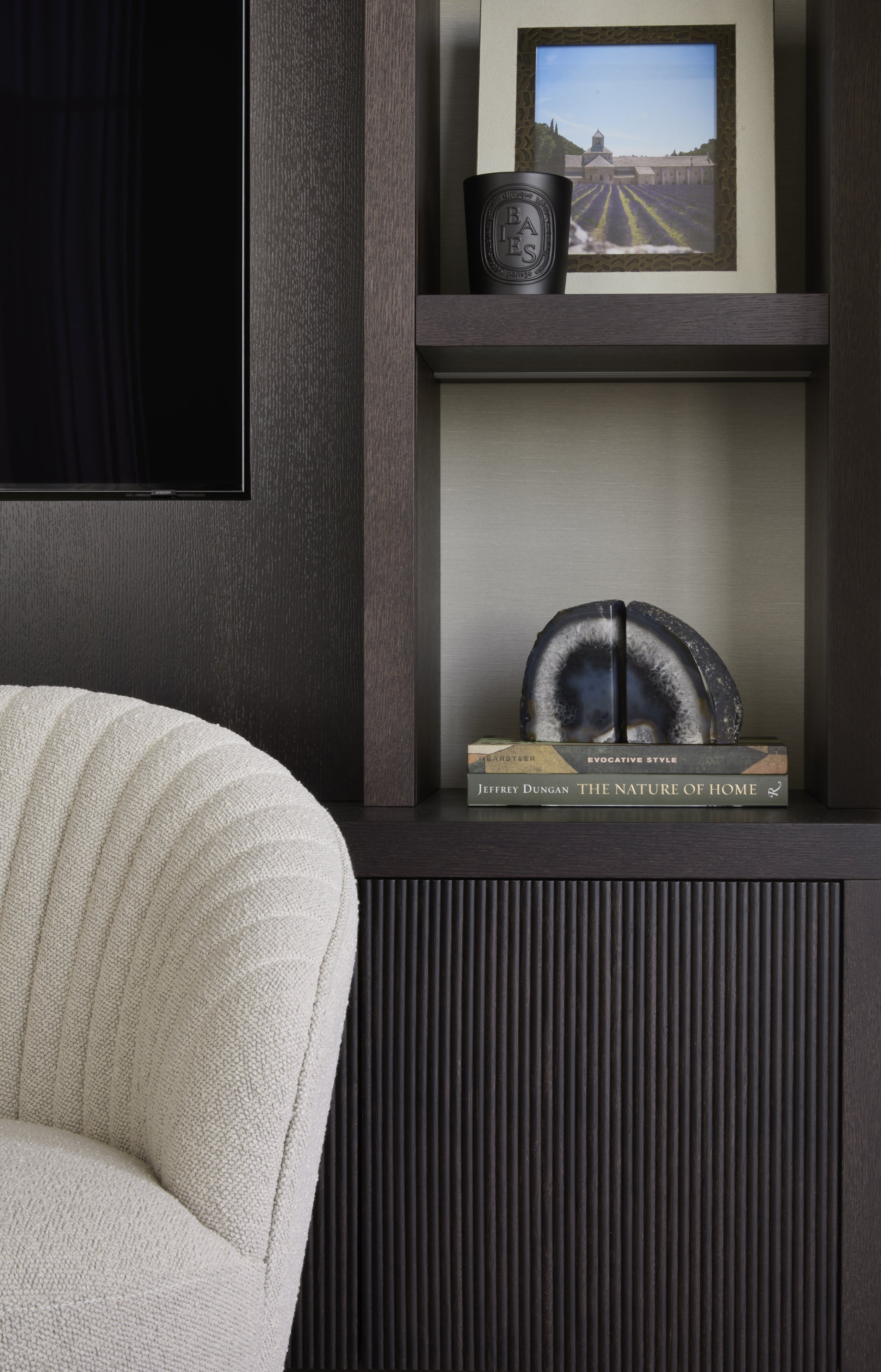 Integrated television within luxury apartment joinery, Canary Wharf.jpg