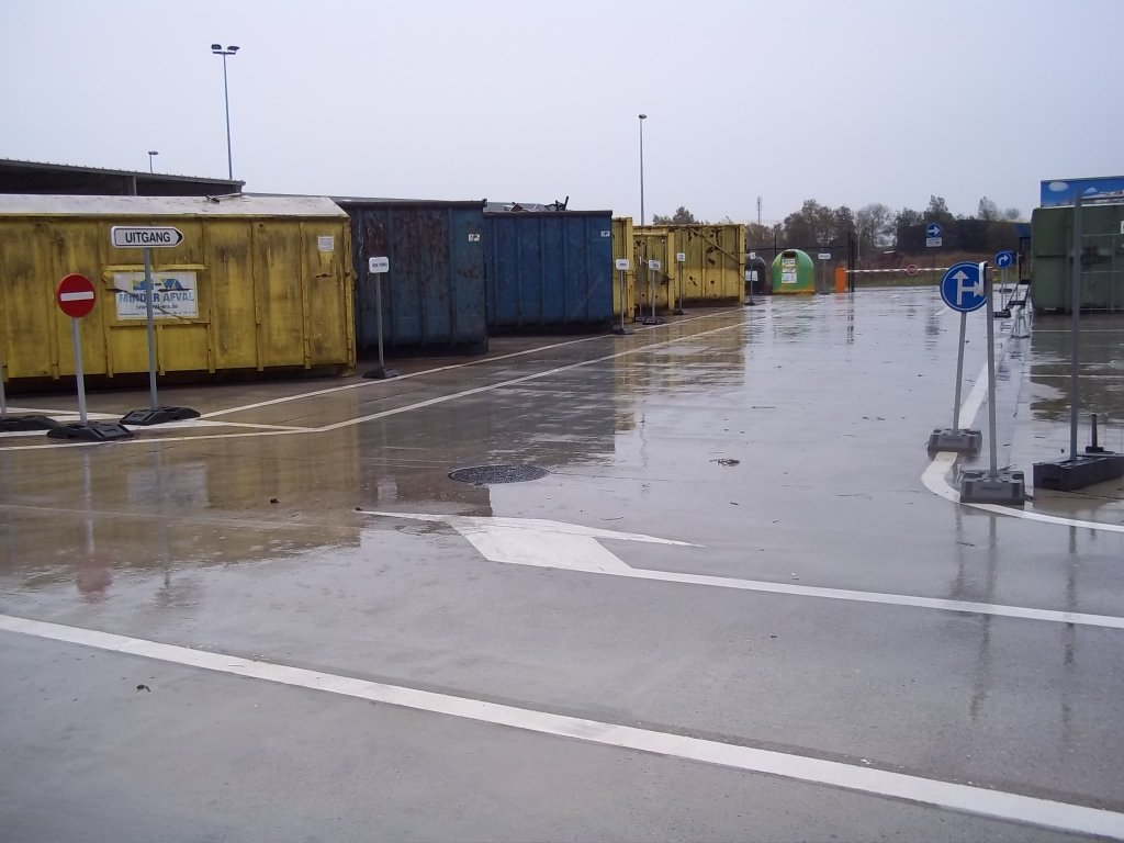 Sint-Gillis-Waas – Realisatie van het containerpark te Kluizenmolen