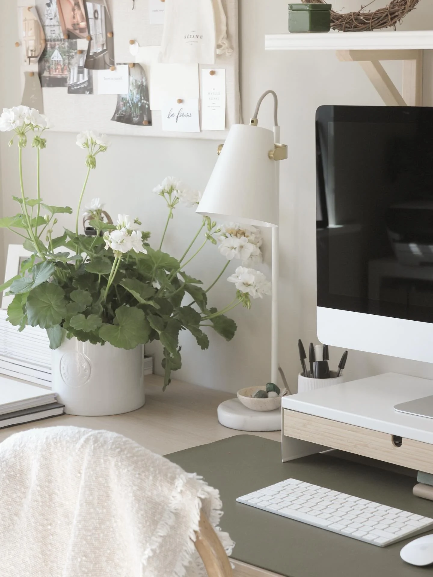 The start of a gorgeous new website has been on my desk this week alongside some other very exciting projects. If that wasn&rsquo;t enough to keep me in my office, the fact that it&rsquo;s the coolest room in the house is!