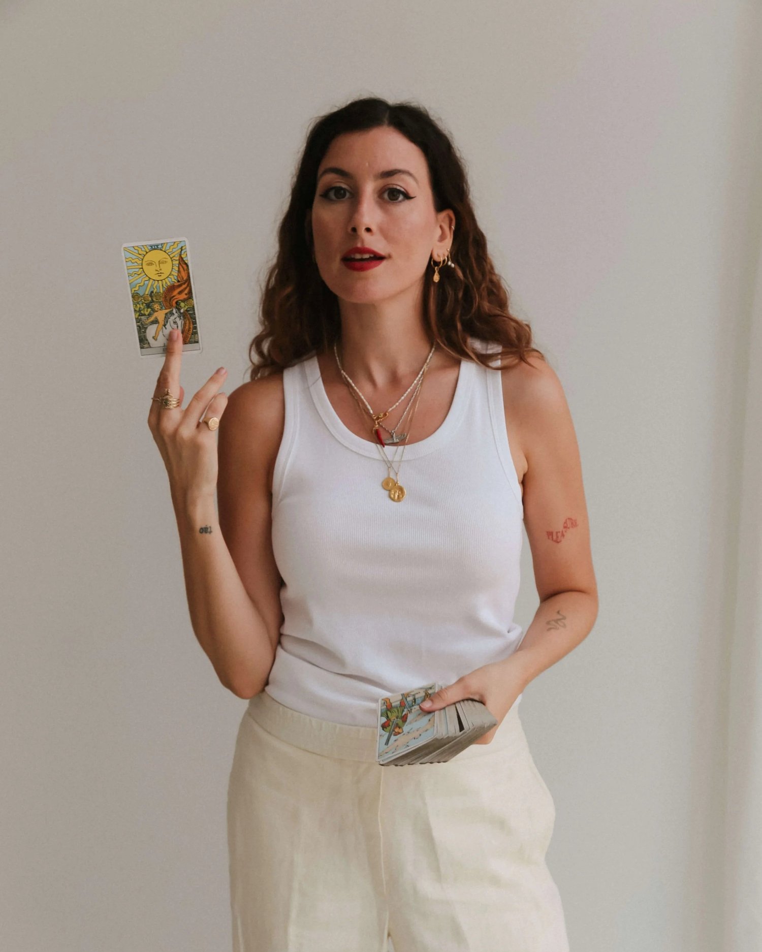 Elena Rosell con la carta del Sol