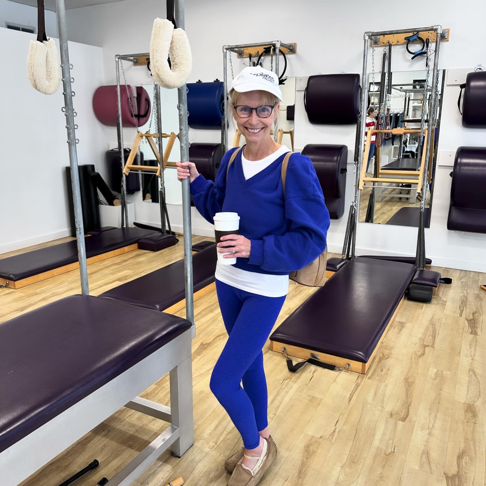 Fifty and Fabulous! Happy Birthday to one of our favorite Pilates devotees Meredith! May your abs stay strong and your spine stay long! 🥂🎈
@ed_recovery_mo #fifty #fitandfifty #pilates #fairhaven #pilatesproject #pilatesclients #realpilates