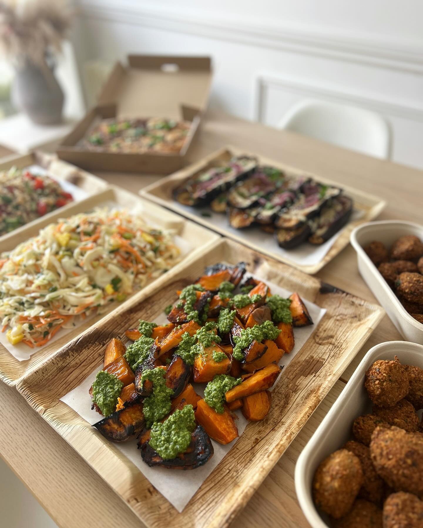 Retreat food 🤎

We&rsquo;ve catered a fair few retreats recently as our food just lends itself so well to this type of event 〰️ Always fresh, healthy and wholesome food using good quality ingredients, that&rsquo;s full of f l a v o u r 🌱

If you&rs