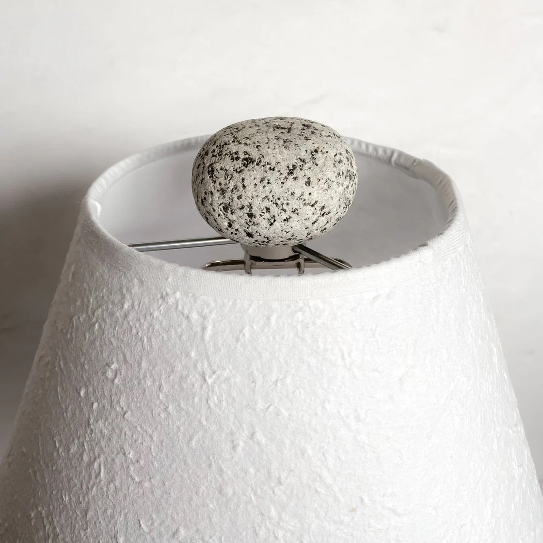 Single Stone Lamp_a.jpeg