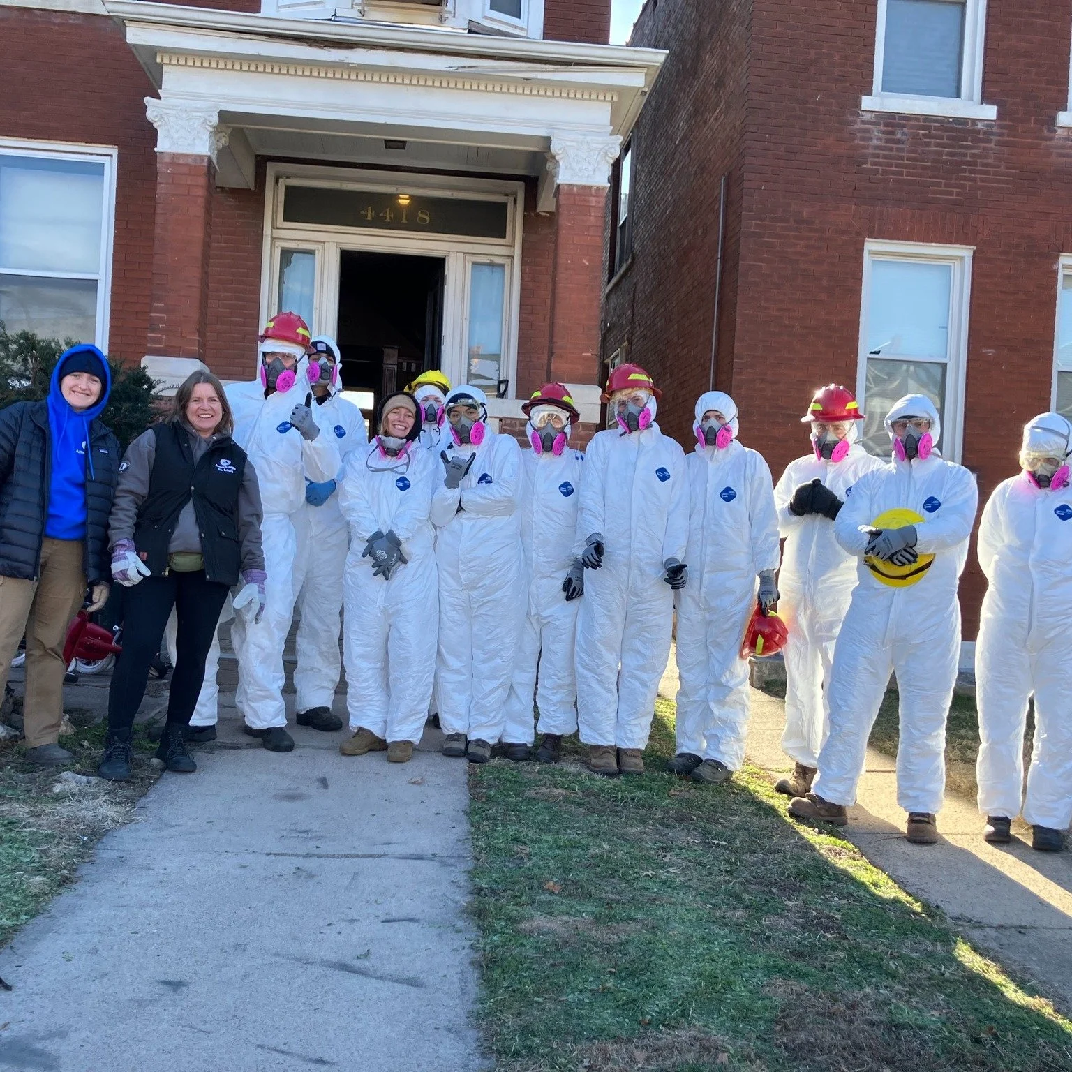 "Everybody can be great because everybody can serve. " -Dr. Martin Luther King Jr. 

For this year's #MLKDayofService, our AmeriCorps Members, Staff, and @showmeservice spent the day serving tornado impacted residents in North St. Louis. 9 