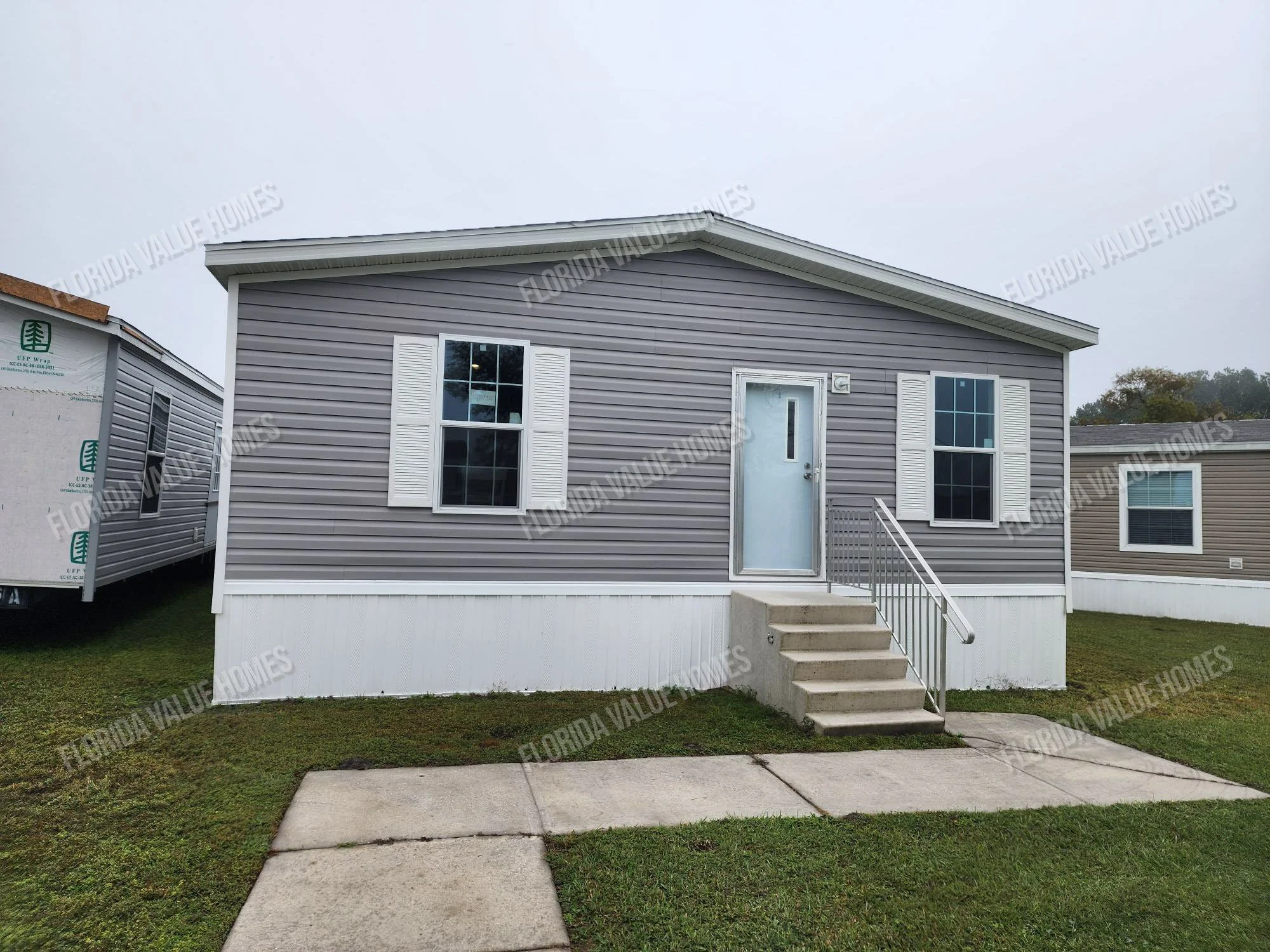 Prime 28x48 3 Bed 2 Bath End Loader (1,280 Sq Ft)