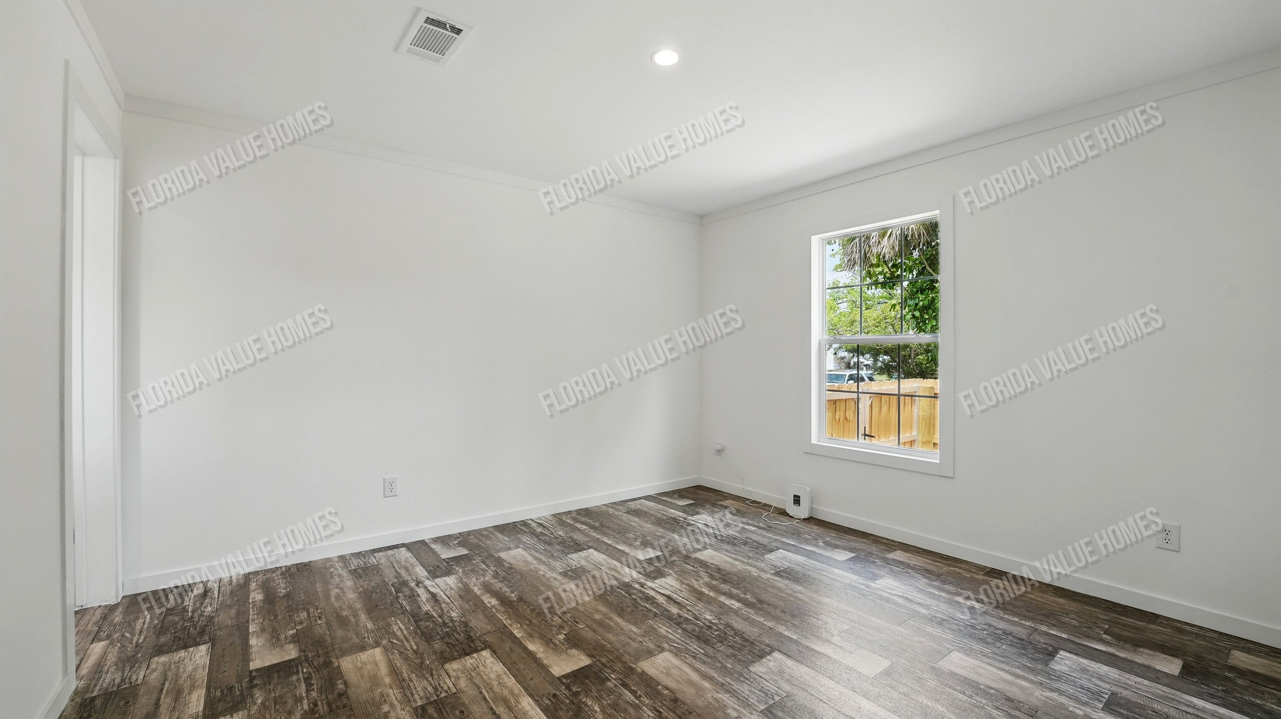 15-Master Bedroom.jpg