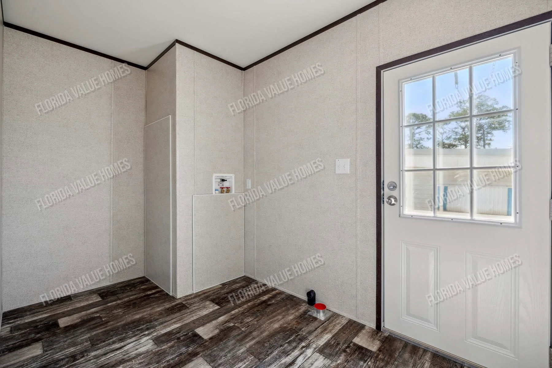 P2448H32P02 Alt 1 Utility Room (1).jpg