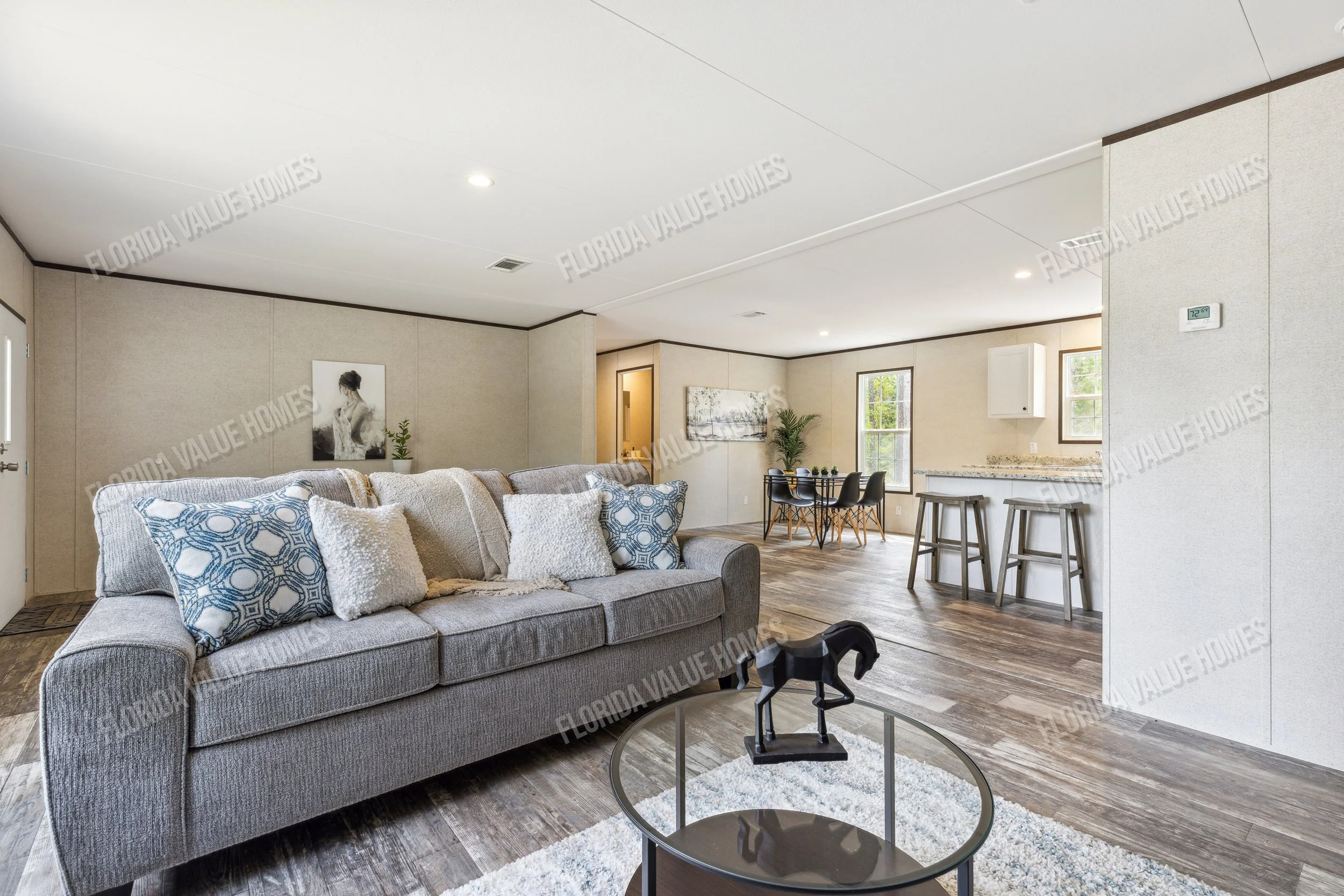 Prime 2856H32P01 Living Room (2).jpg