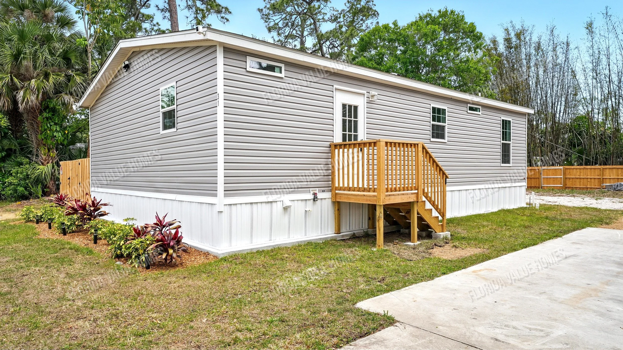 01-Exterior Front.jpg