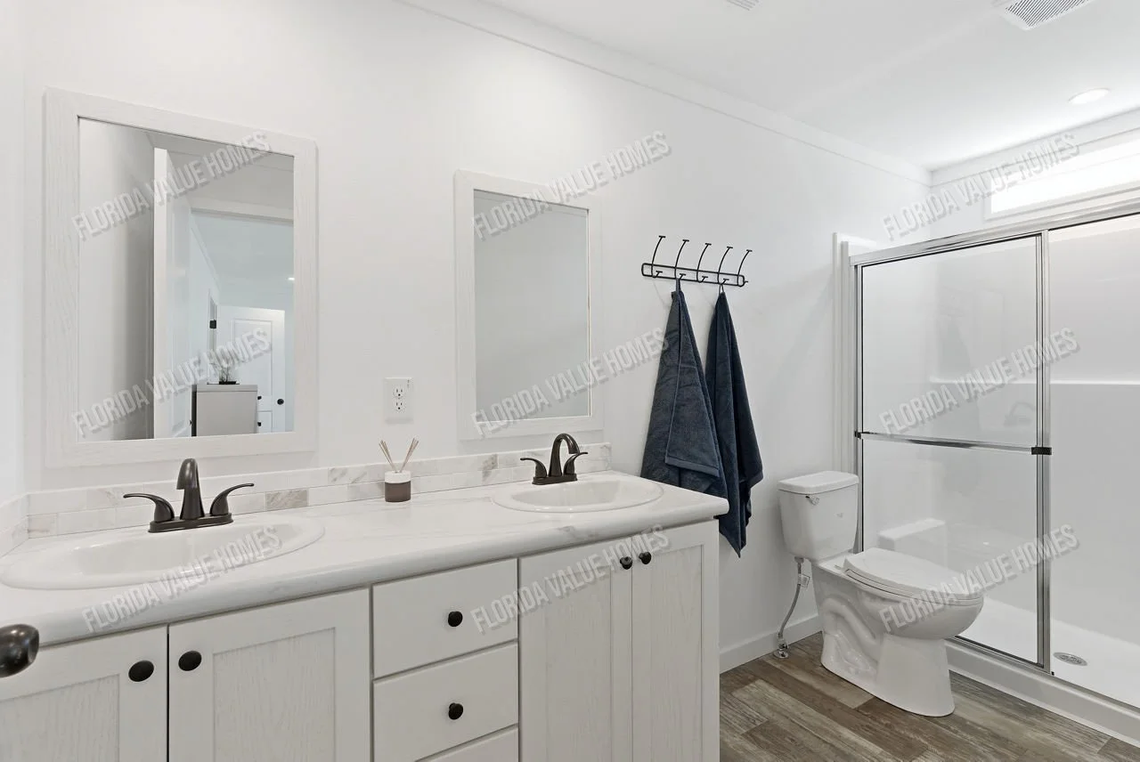 239-key-largo-2854h32g01-primary-bath2.jpg