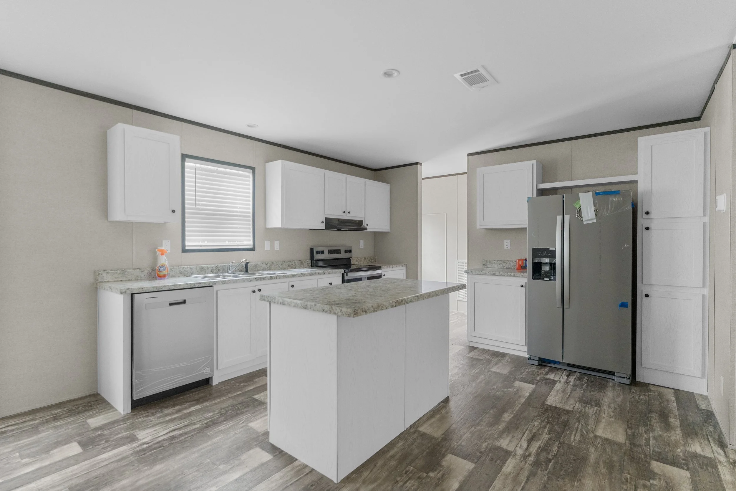 08-Kitchen.jpg