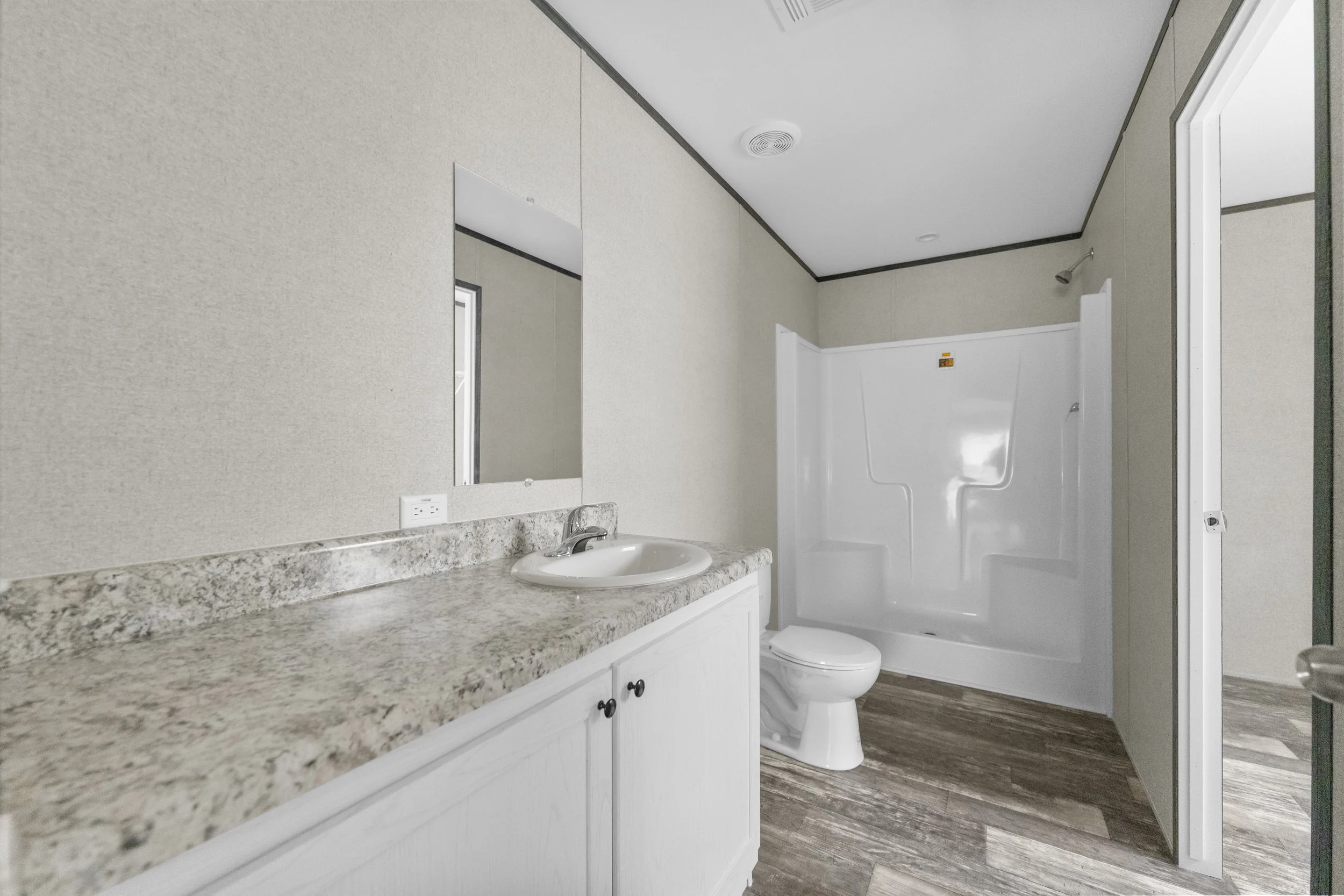 17-Master Bathroom.jpg