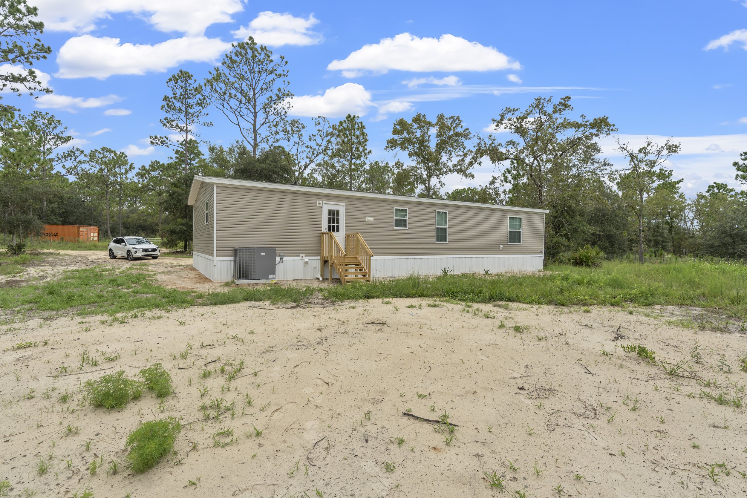 25-Exterior Back.jpg