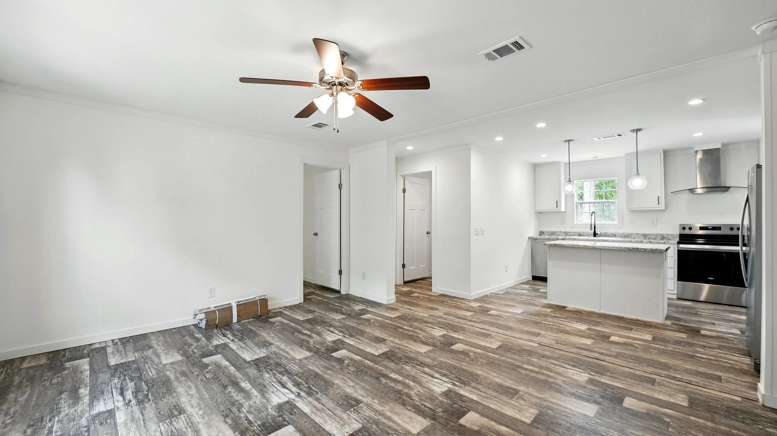 09-Living Area.jpg
