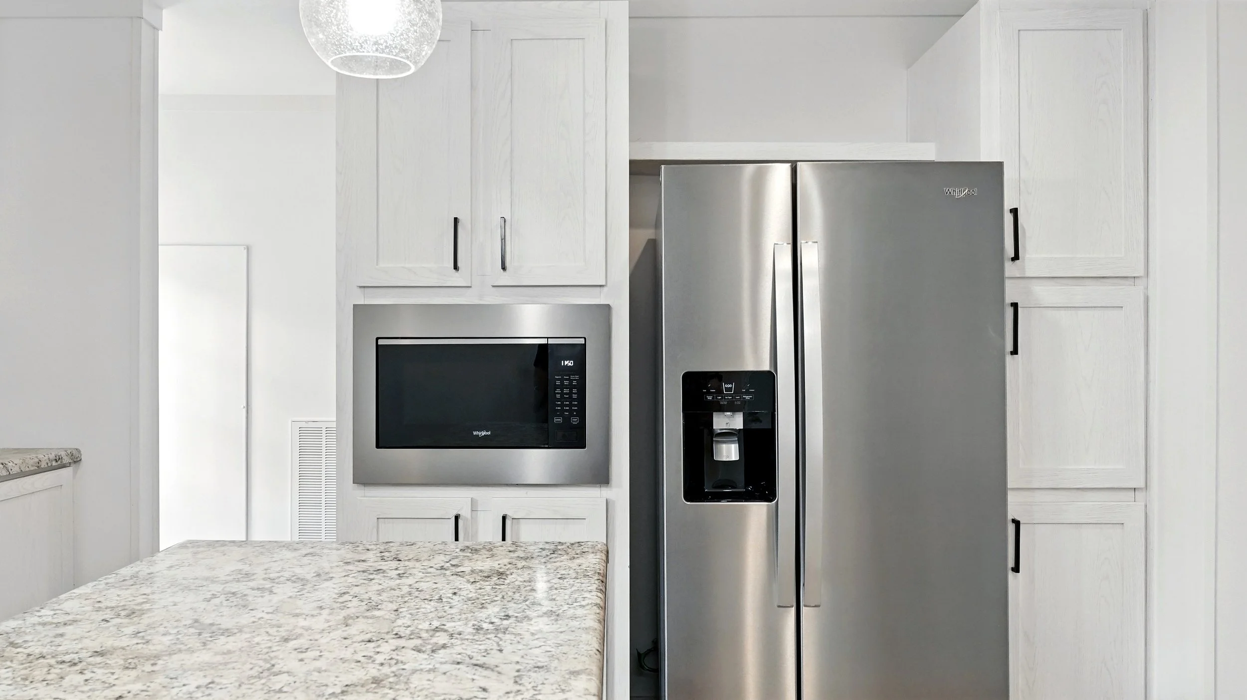 13-Kitchen.jpg
