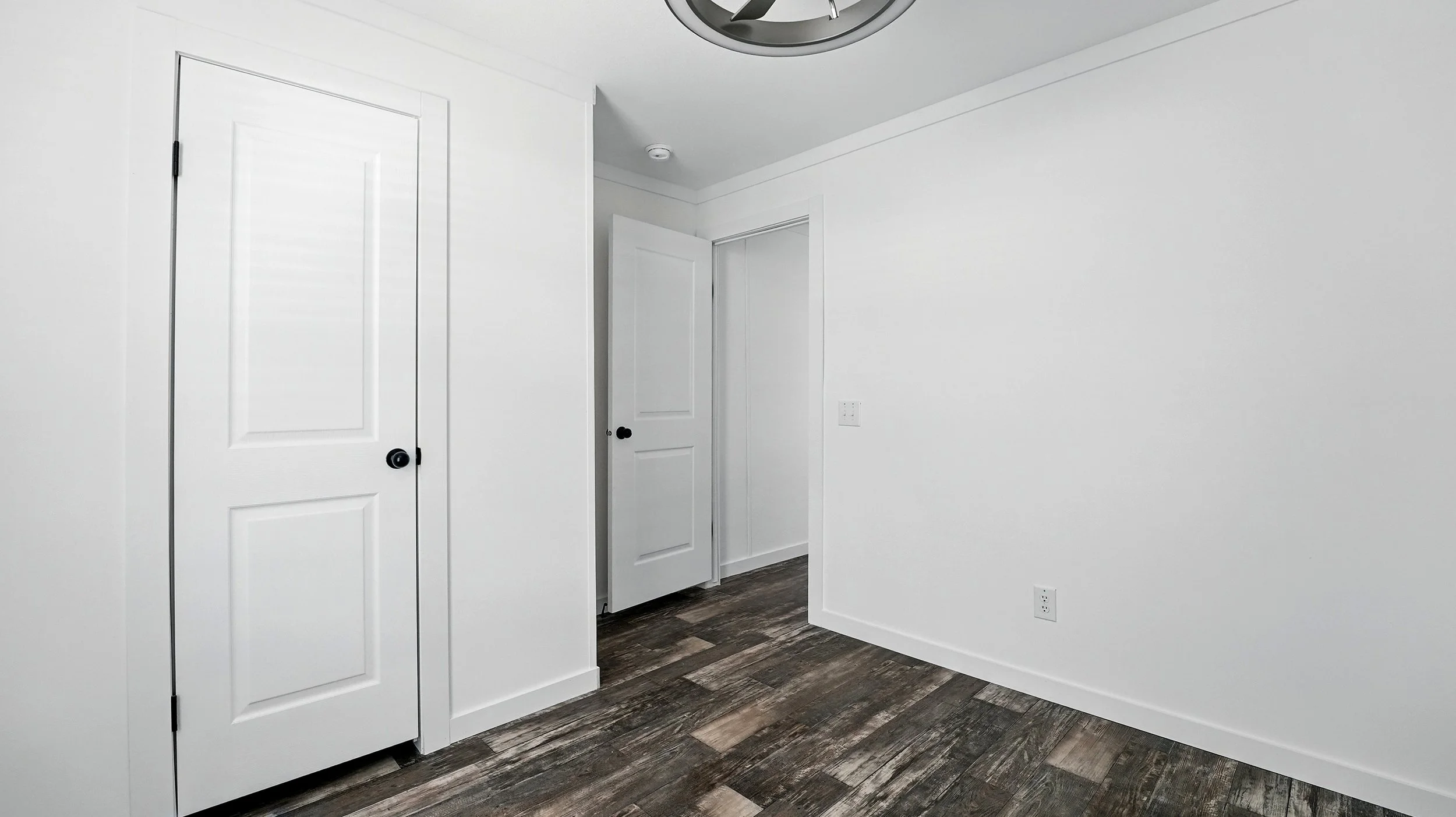 16-Bedroom 2.jpg