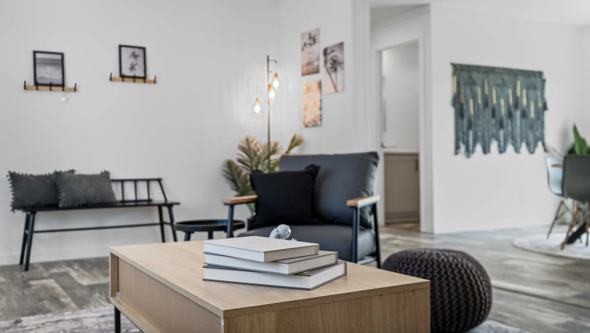 06-Living Area.jpg