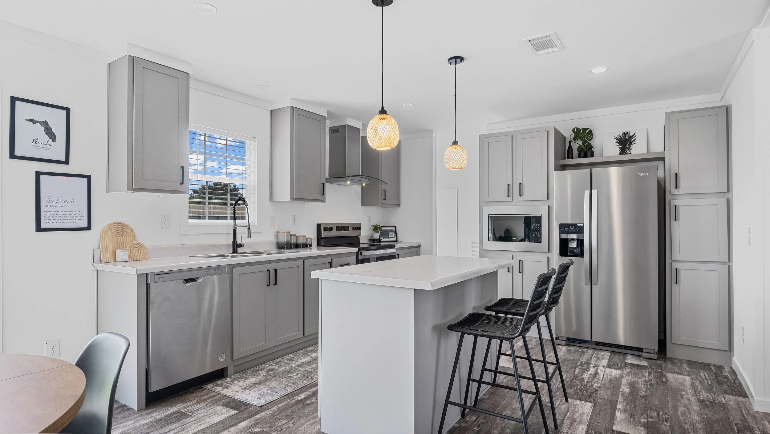 14-Kitchen.jpg