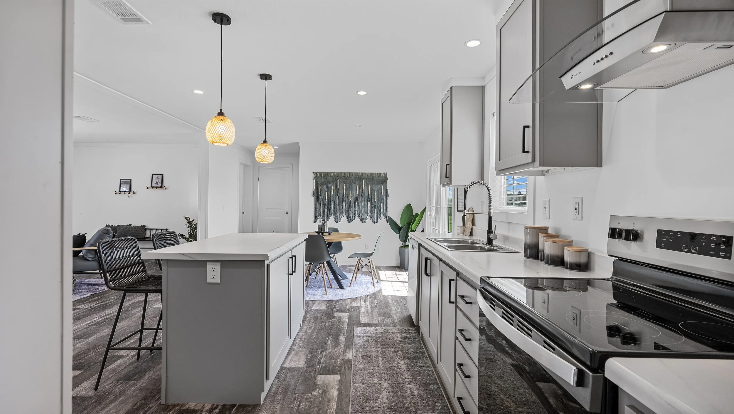 15-Kitchen.jpg