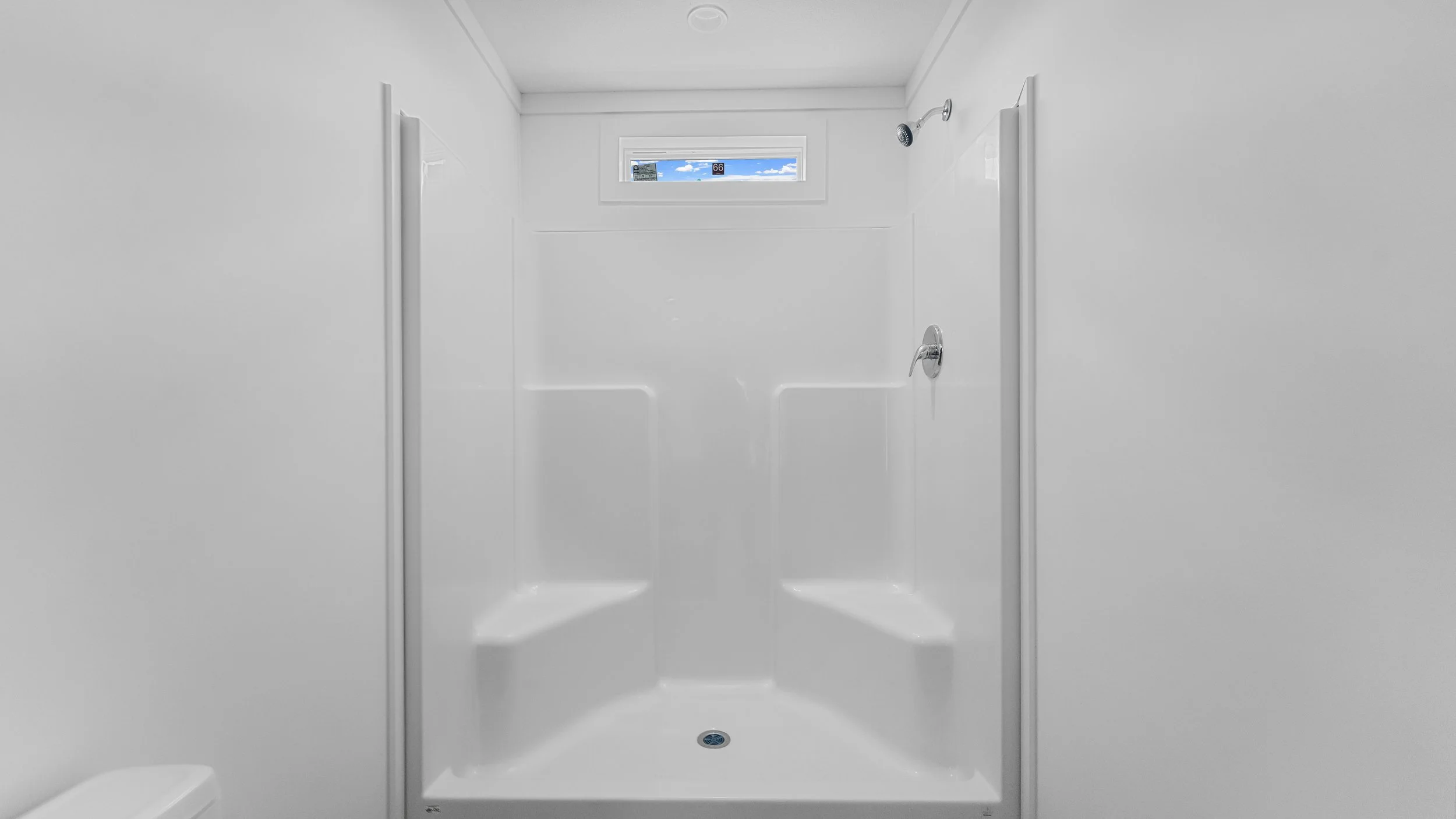 23-Master Bathroom.jpg