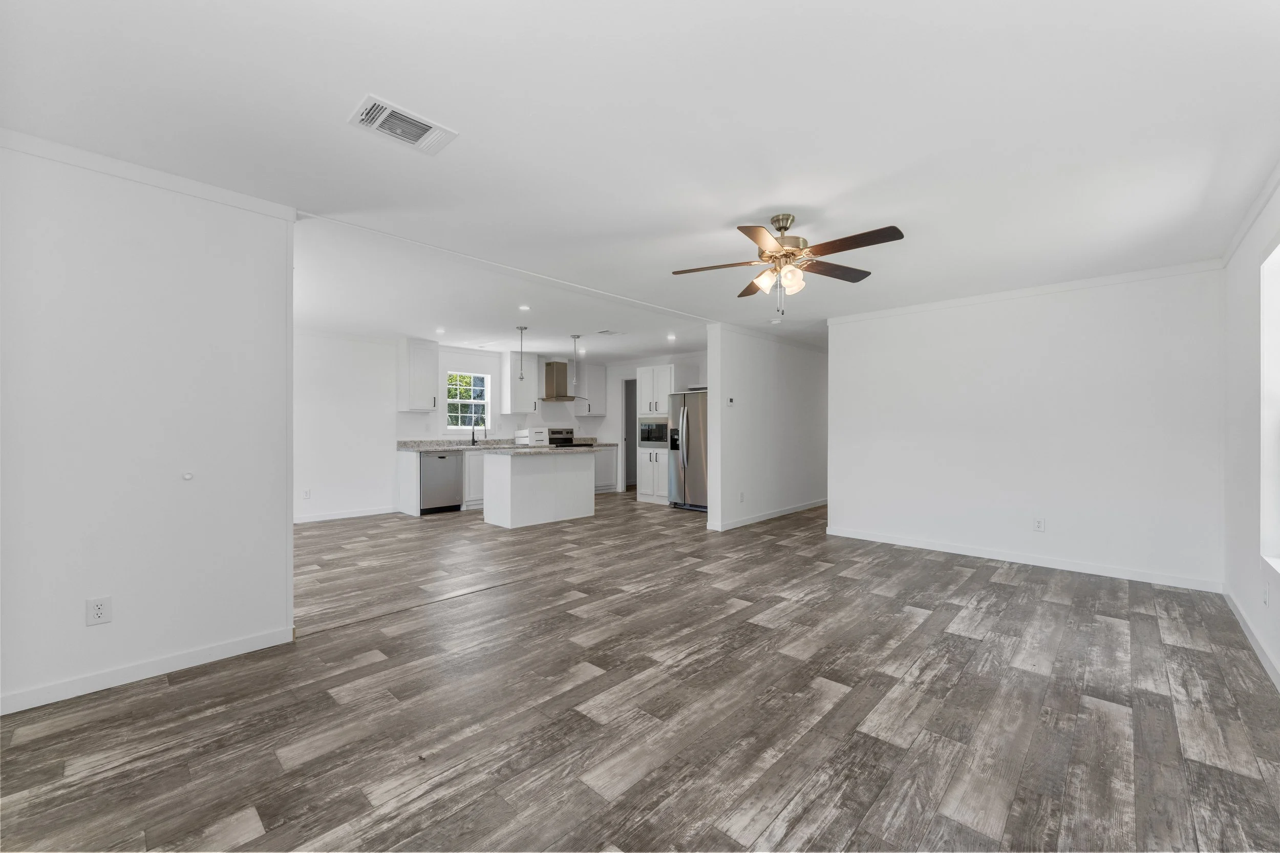 07-Living Area.jpg