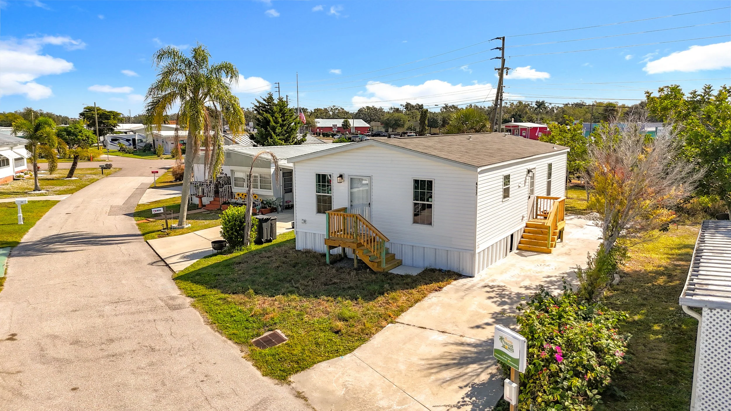 Lake Manor 24 x 40 2 Bed 2 Bath