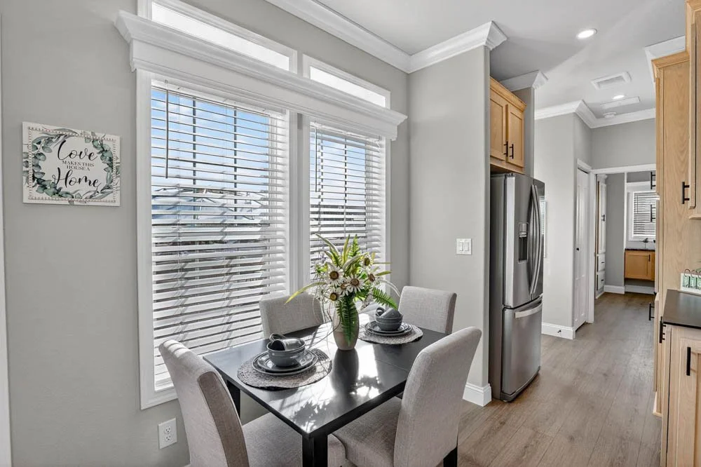 Kettner-239-palm-bay-2621c-dining-area-1.jpg