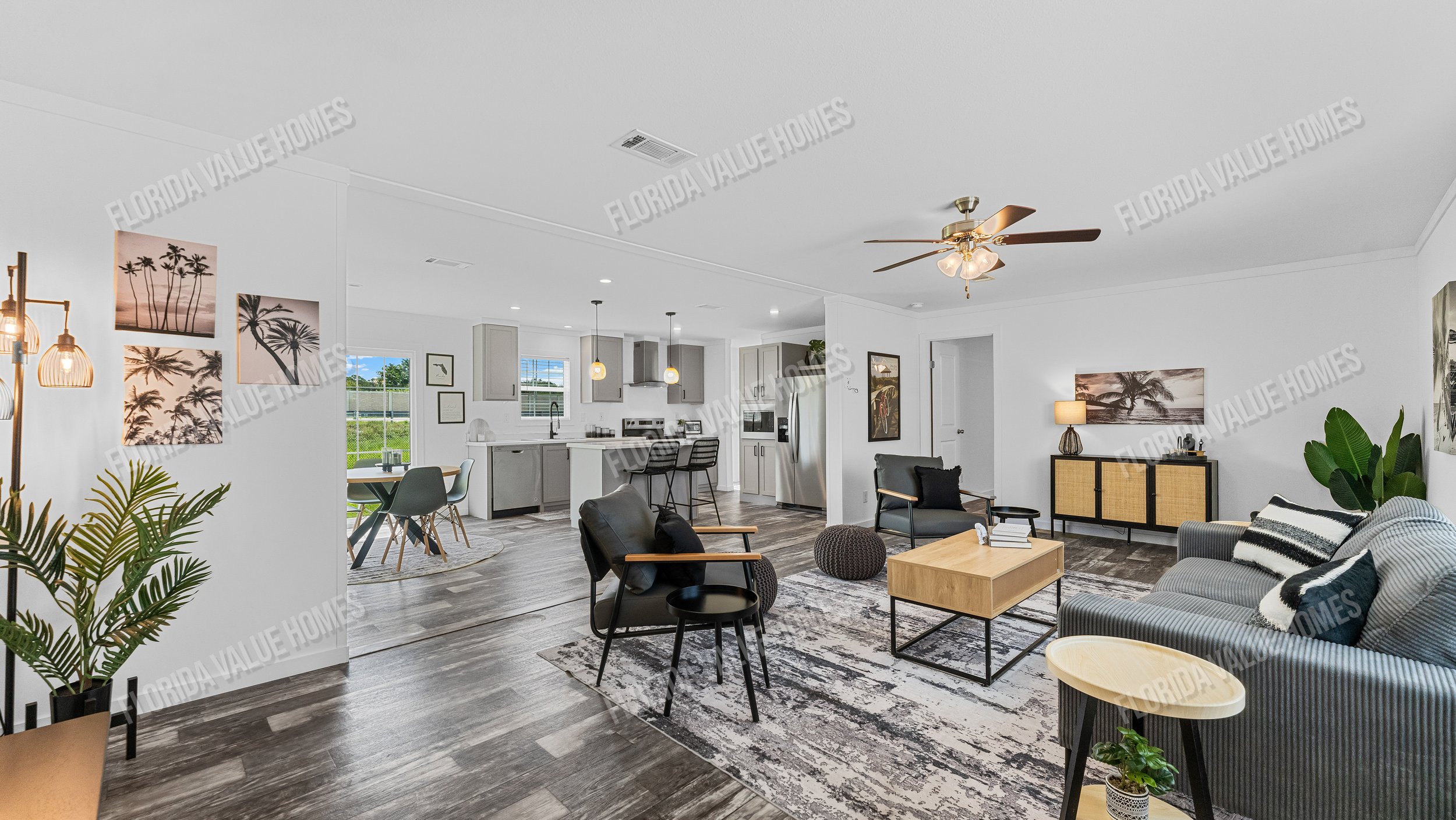 04-Living Area.jpg