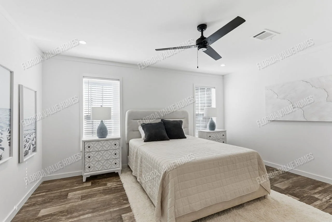 239-key-largo-2854h32g01-primary-bedroom.jpg