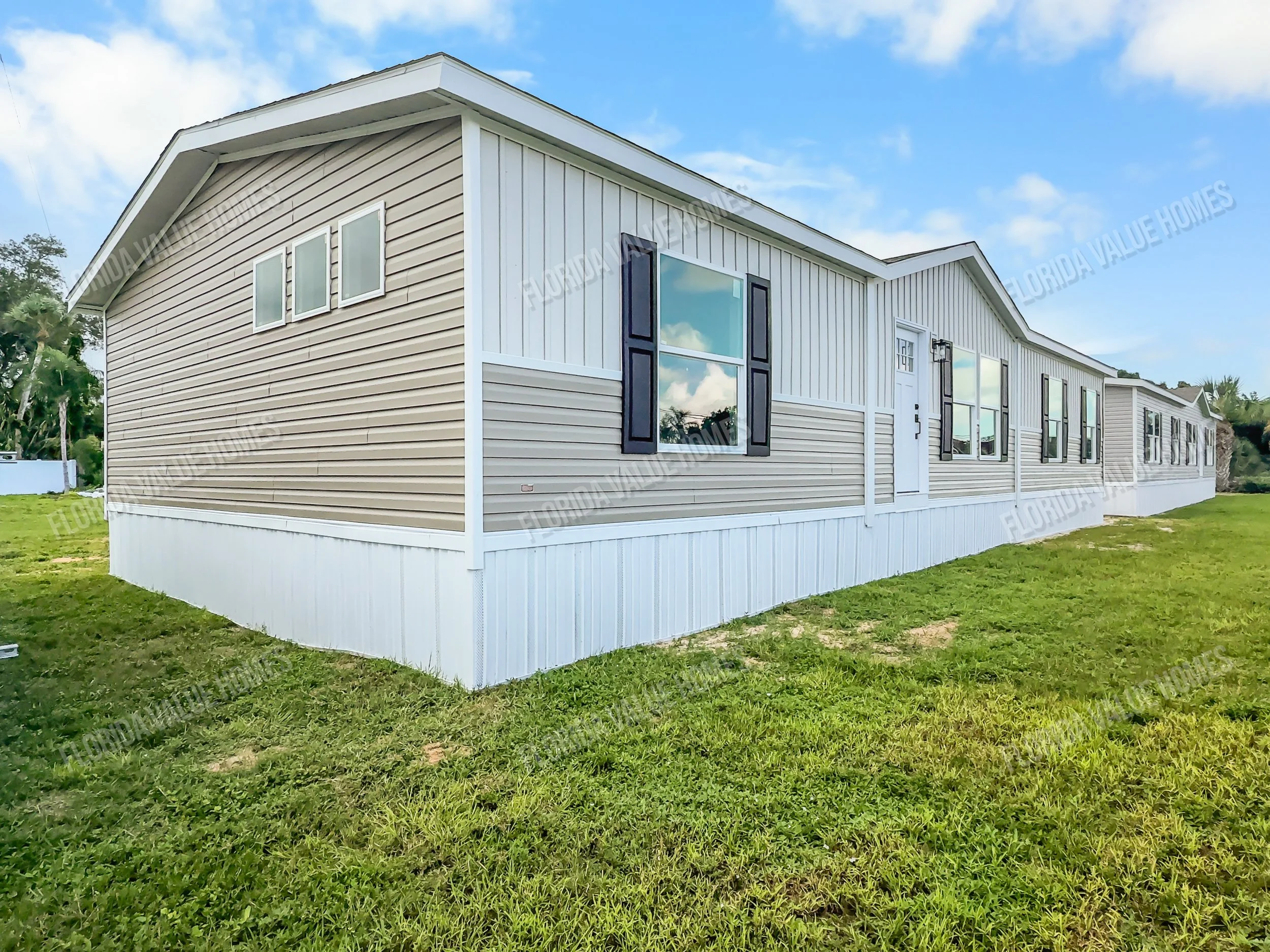 Epic 28x56 "EXPLORER" 3 Bed 2 Bath (1,475 Sq Ft)