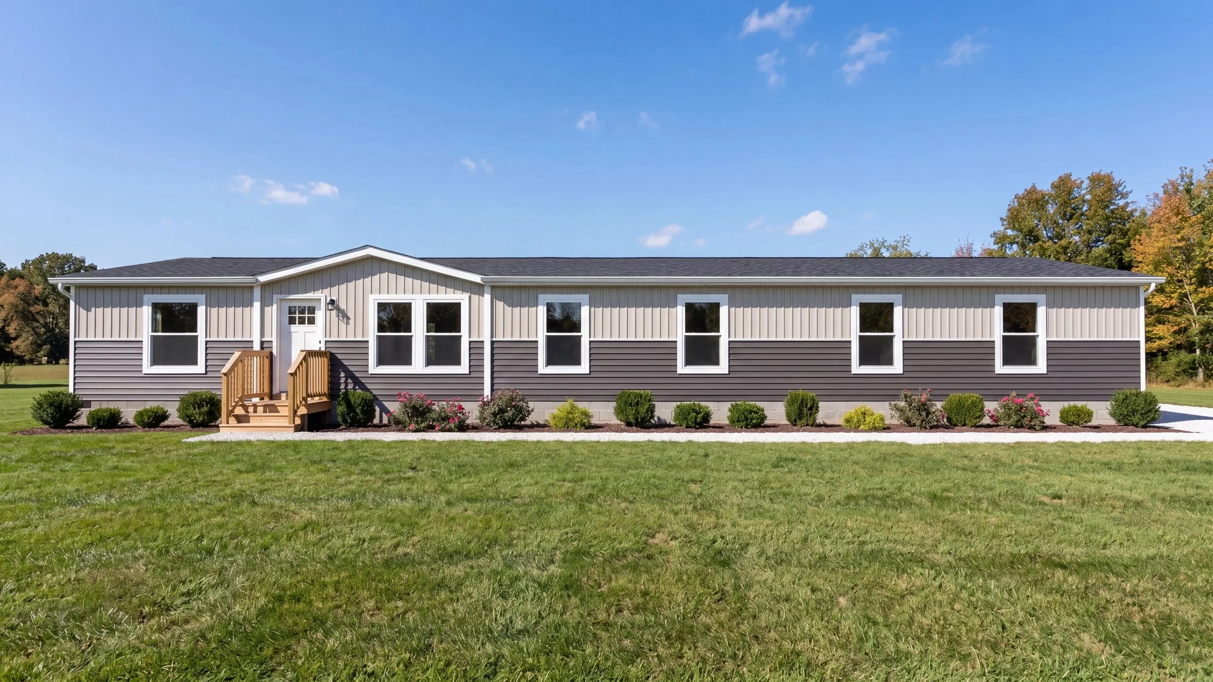 Epic 28x76 "SNOWCAP" 4 Bed 3 Bath (2,001 Sq Ft)
