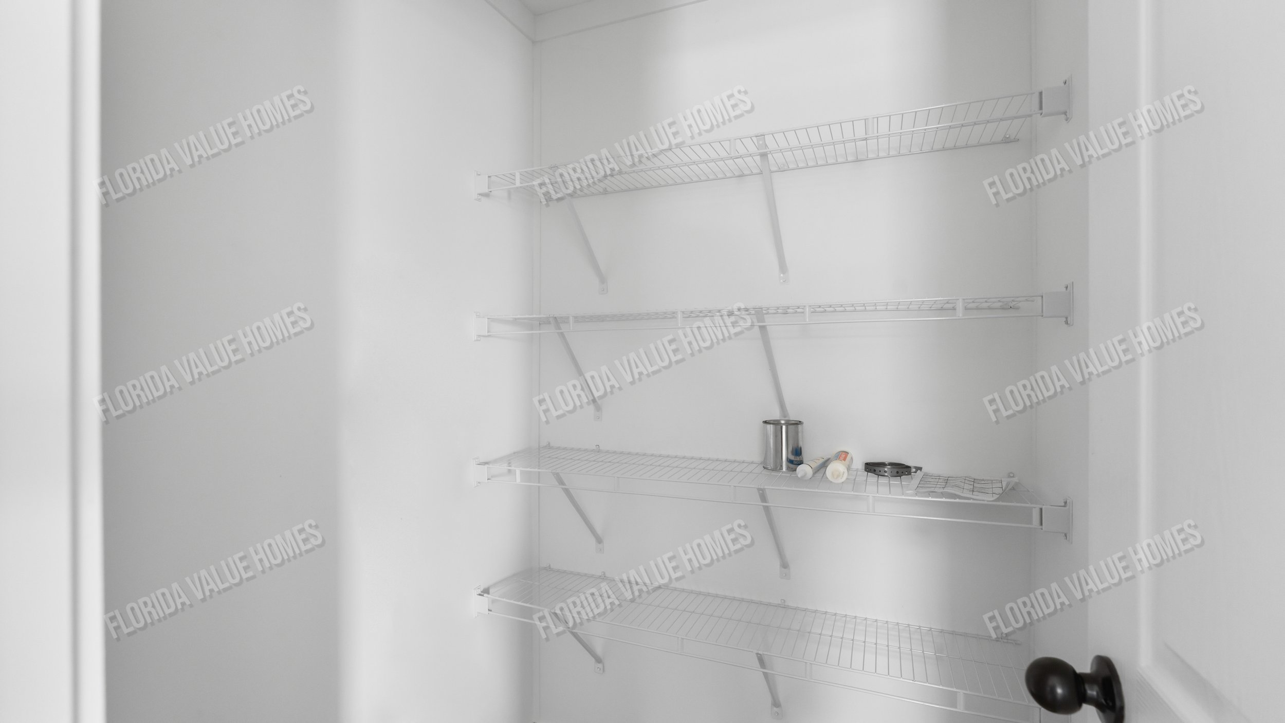 20-Pantry.jpg