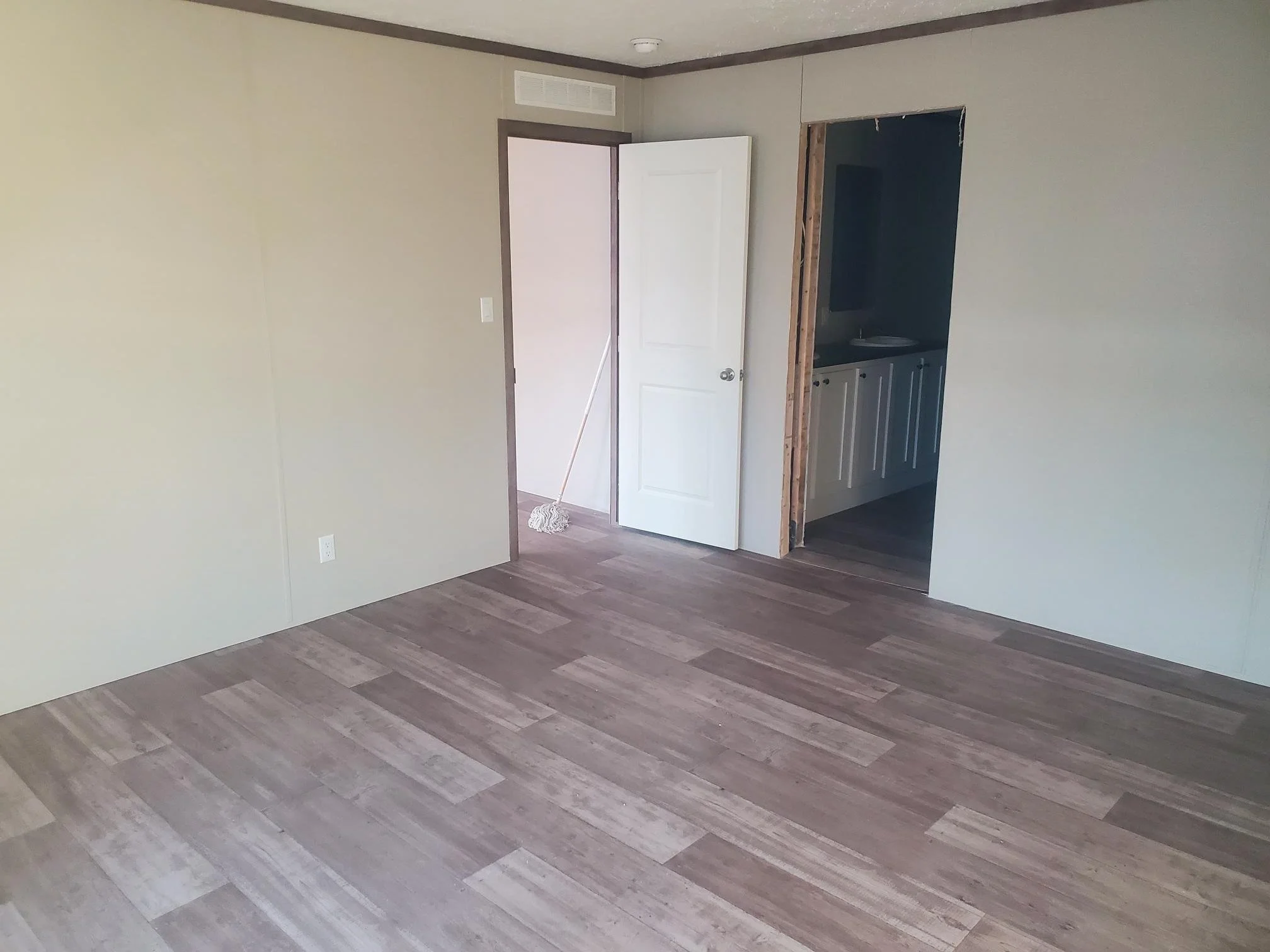 Primary bedroom.jpg