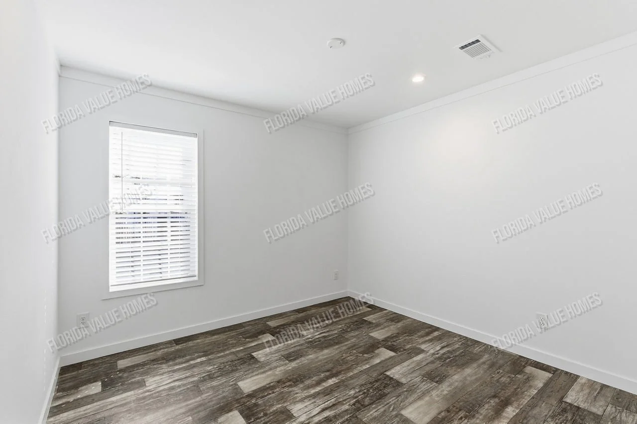 239-key-largo-2854h32g01-bedroom2.jpg