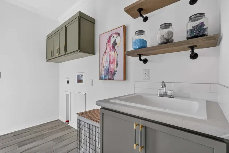 239-silver-springs-silver-spring-utility-room.webp